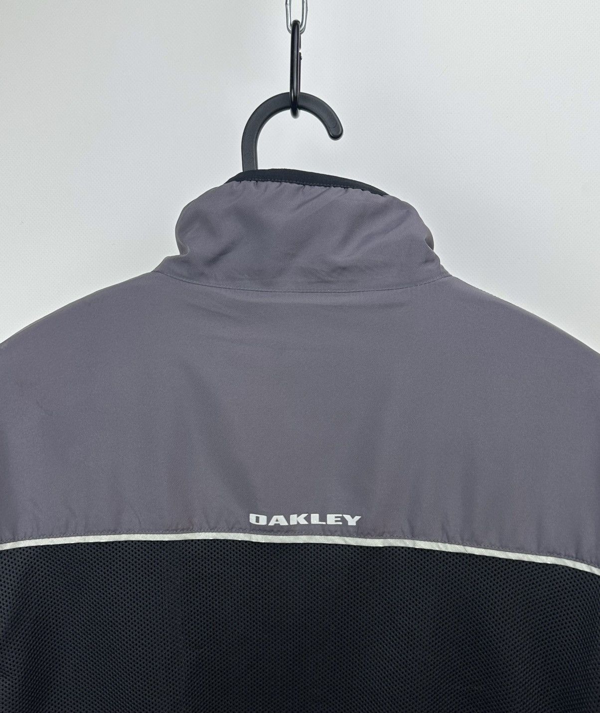 Oakley Rare Oakley Vintage Cycling Jacket S Reflective Windbreaker Size US S / EU 44-46 / 1 - 10 Thumbnail