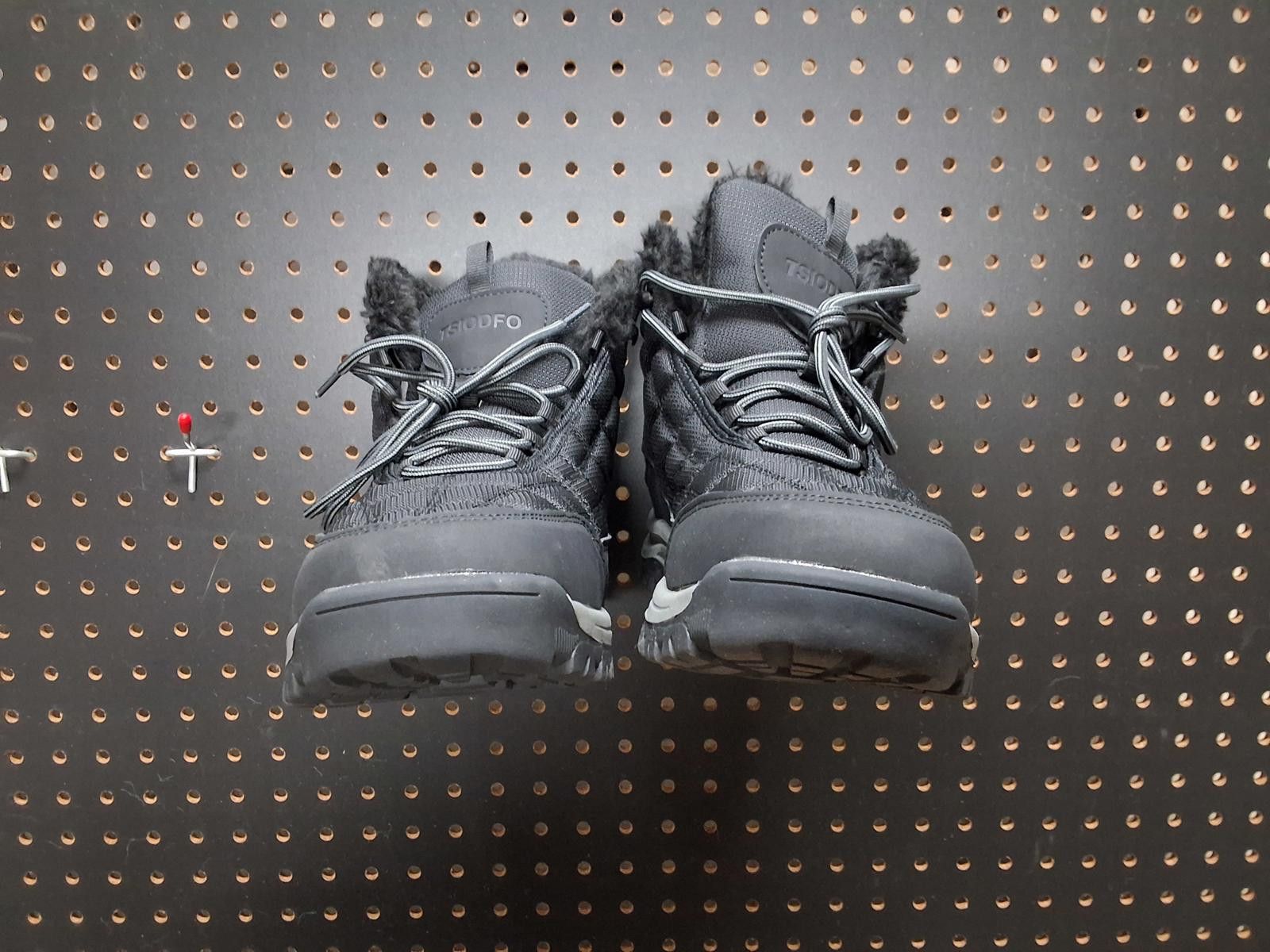 Unknown London Cozy Black Women's Winter Boots - Act Fast, Stay Warm! Size US 7.5 / IT 37.5 - 4 Thumbnail