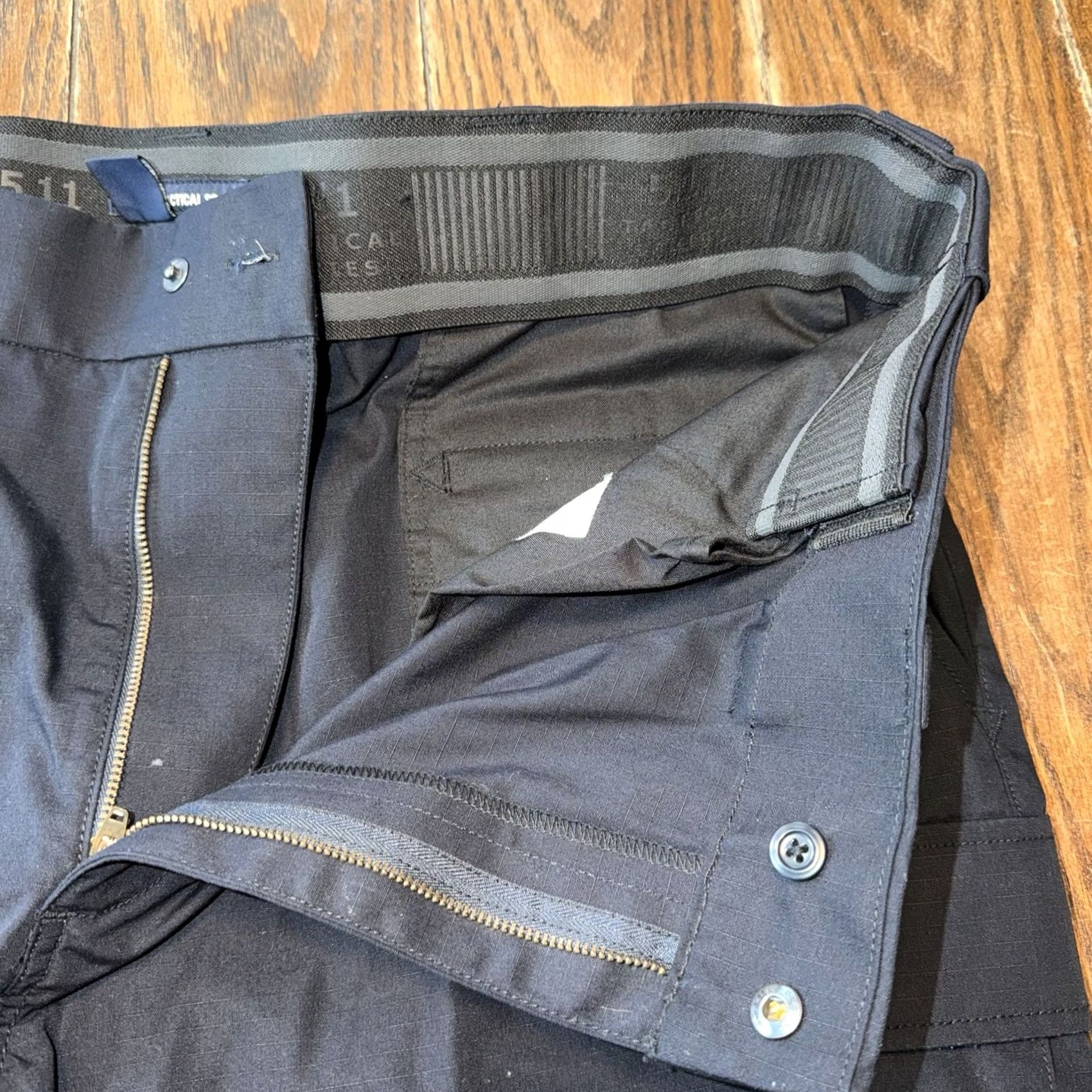 Vintage 5.11 Tactical PDU Class B Pant Men 42x30 Canvas Midnight Navy Cargo Pocket Waist 42 Regular Mens Size US 42 / EU 58 - 3 Thumbnail