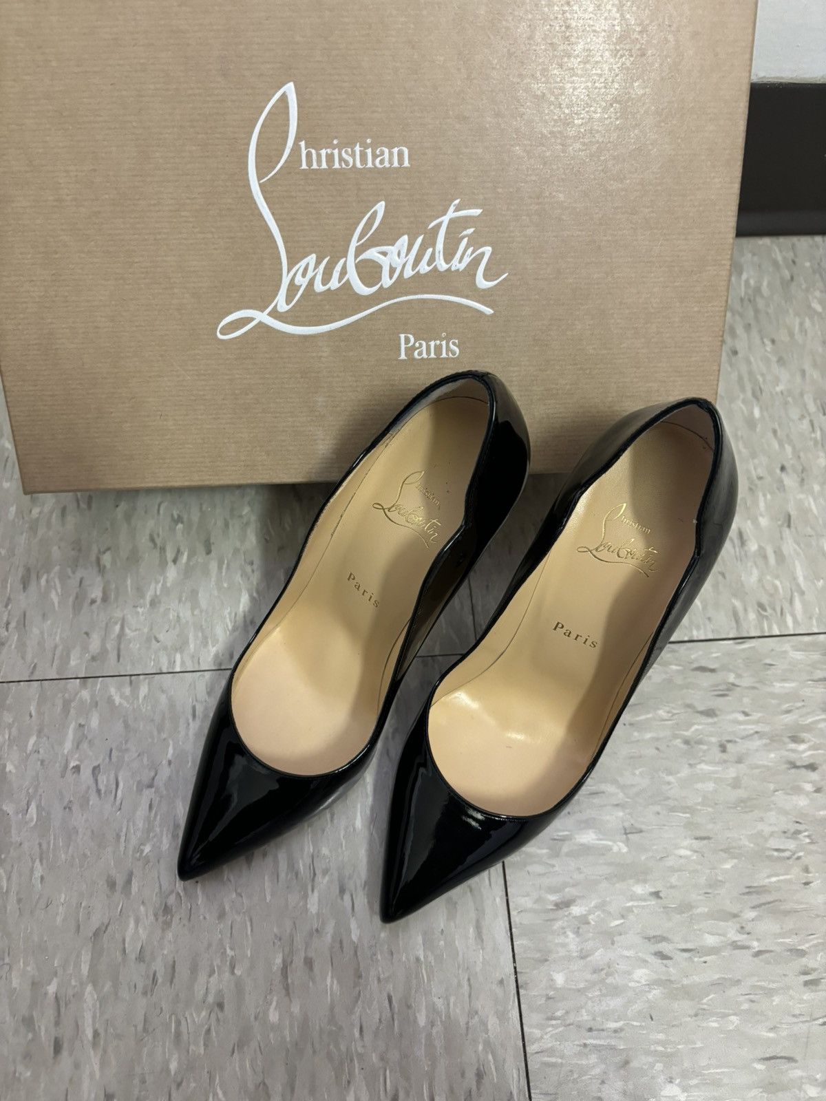 Christian Louboutin Hot Chick Patent Black Leather Red Bottoms Size US 8 / IT 38 - 1 Thumbnail