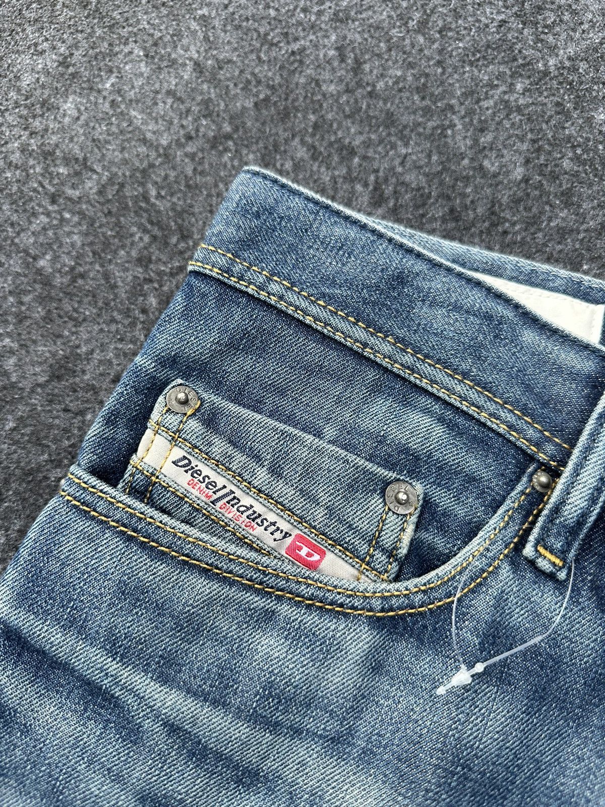 Diesel × Vintage Diesel Turbo Faded Washed Distressed Denim D2 Size US 32 / EU 48 - 9 Thumbnail