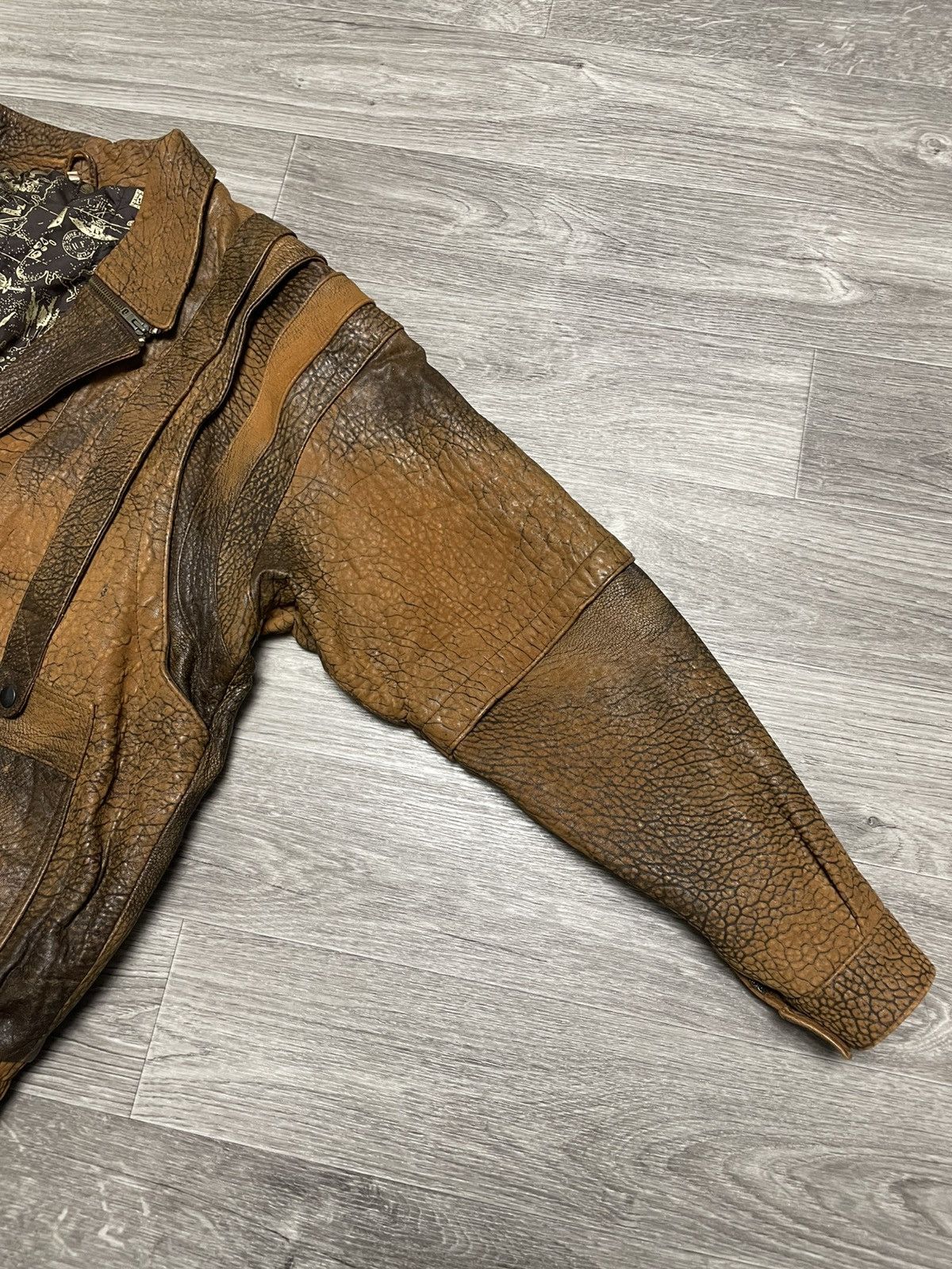 Leather Vintage Leather Brown Patterned Bomber Jacket 90s Size US M / EU 48-50 / 2 - 5 Thumbnail