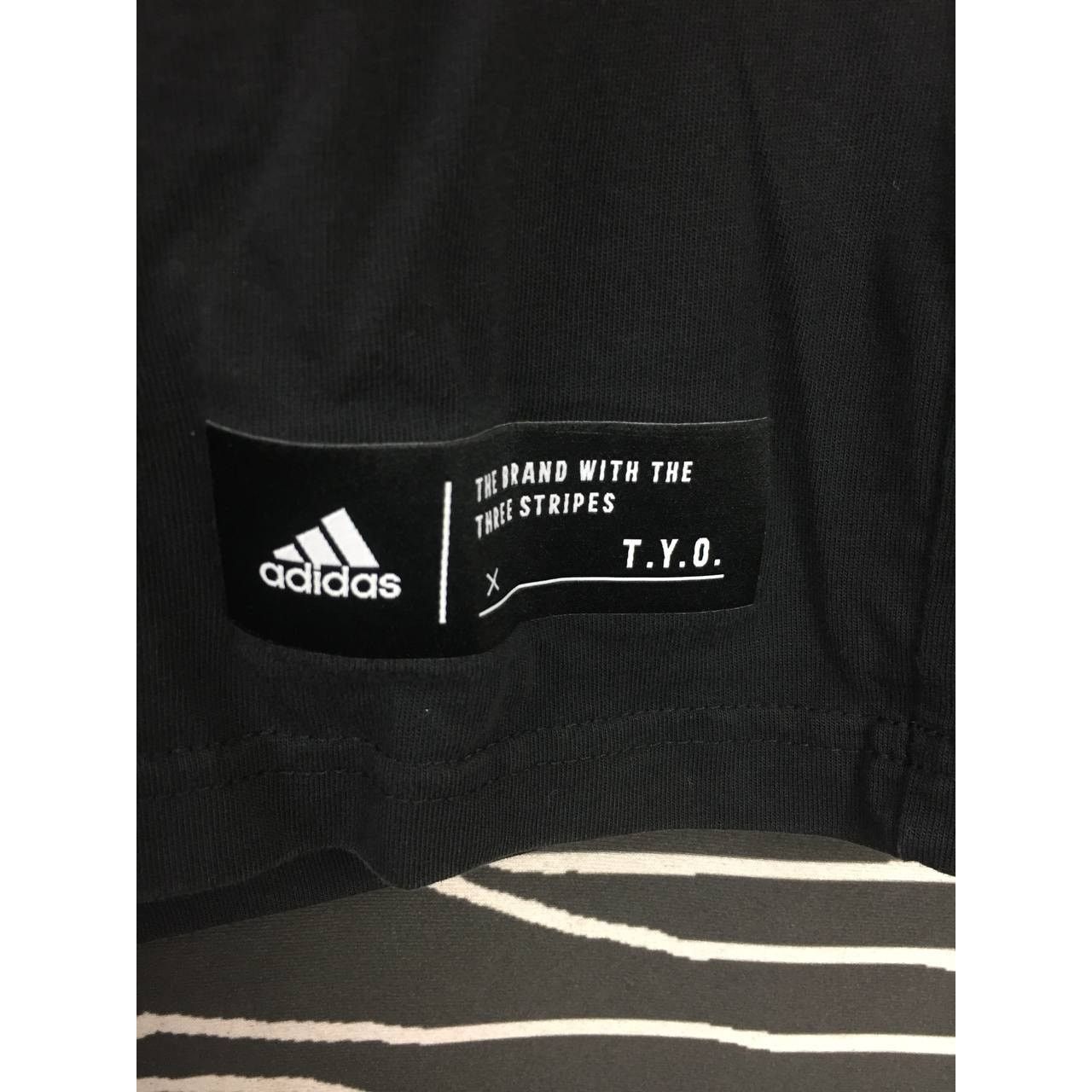 Adidas × Vintage Adidas TYO Tokyo Graphic Supply Longsleeve Tee Size L Size US L / EU 52-54 / 3 - 9 Thumbnail