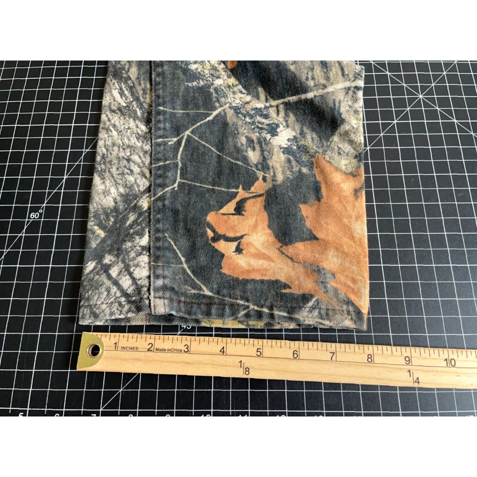 Vintage VINTAGE Diamond Cut Men's Jeans Camouflage 34 x 30 Mossy Oak Break Up Cotton Denim Straight 90s Retro Natural Size US 34 / EU 50 - 7 Thumbnail