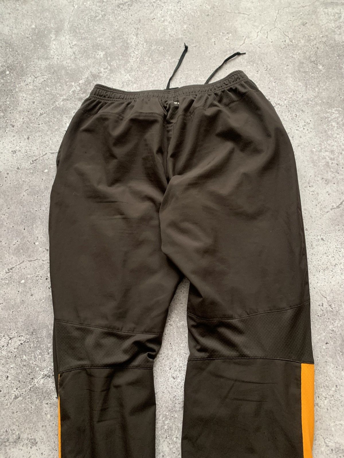 Nike 🔥NIKE ROMA VINTAGE DRILL SOCCER SWEATPANTS Size US 30 / EU 46 - 12 Thumbnail
