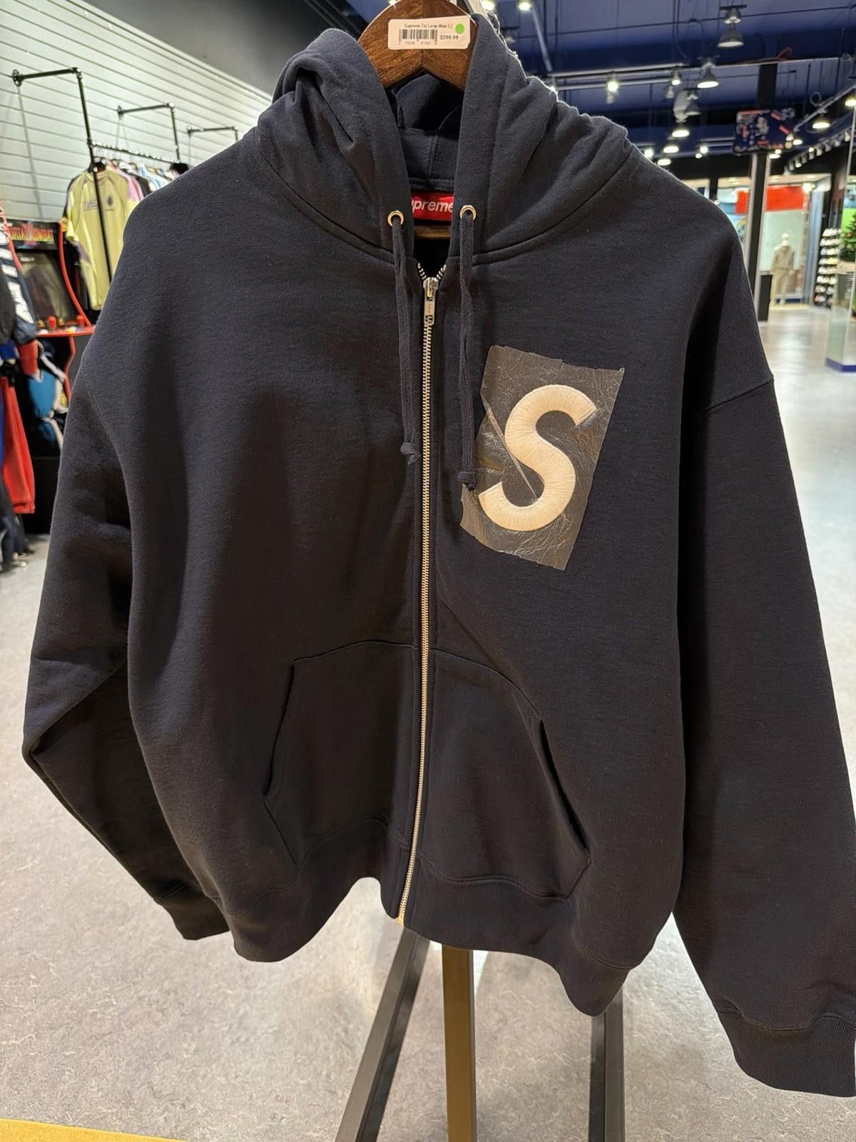 Supreme Supreme S Logo Zip Up Hooded Sweatshirt Navy Blue Size (L) Size US L / EU 52-54 / 3 - 3 Thumbnail