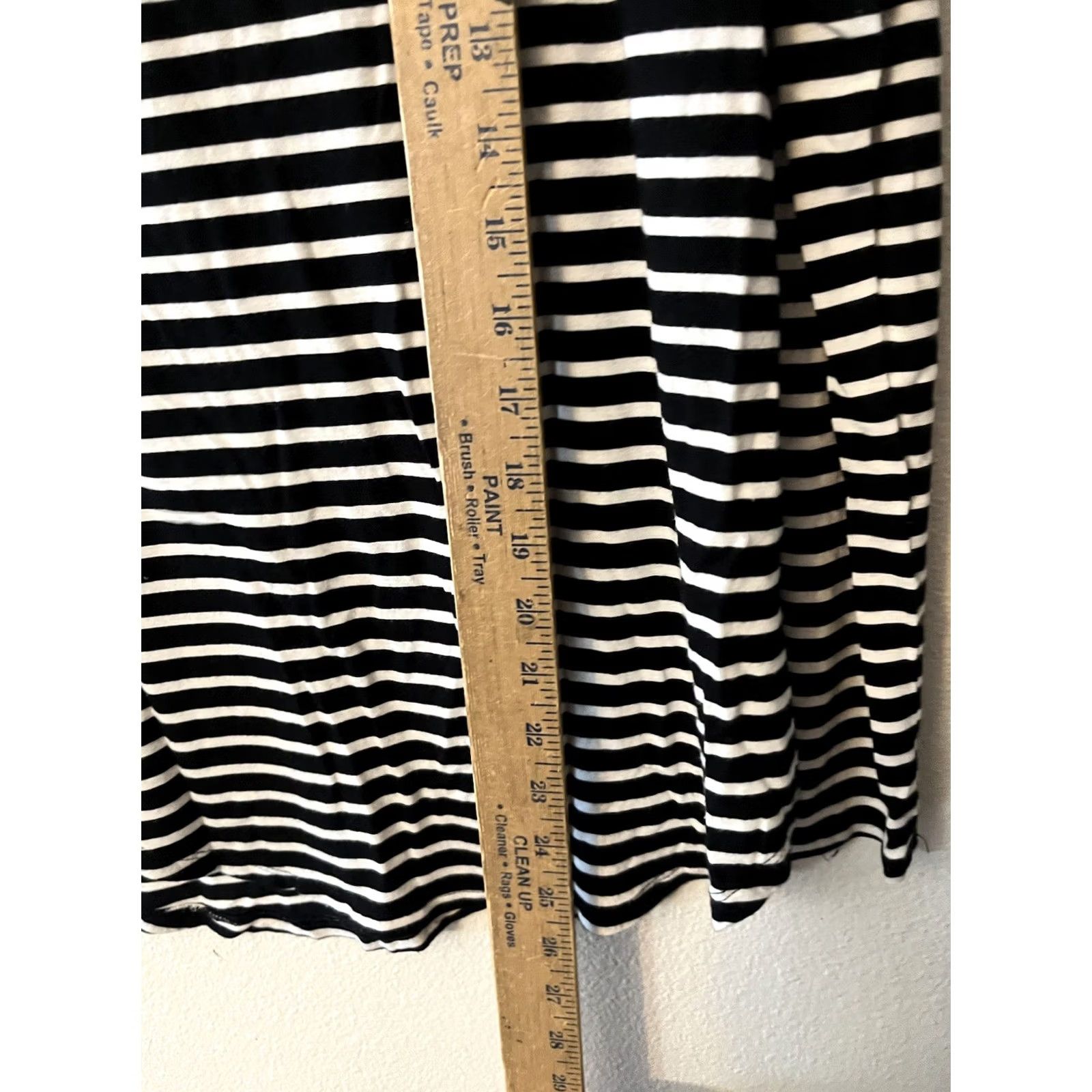 Old Navy Old Navy Luxe Shirt Women's Medium Black Striped Long Sleeve V-Neck Pullover Size M / US 6-8 / IT 42-44 - 4 Thumbnail