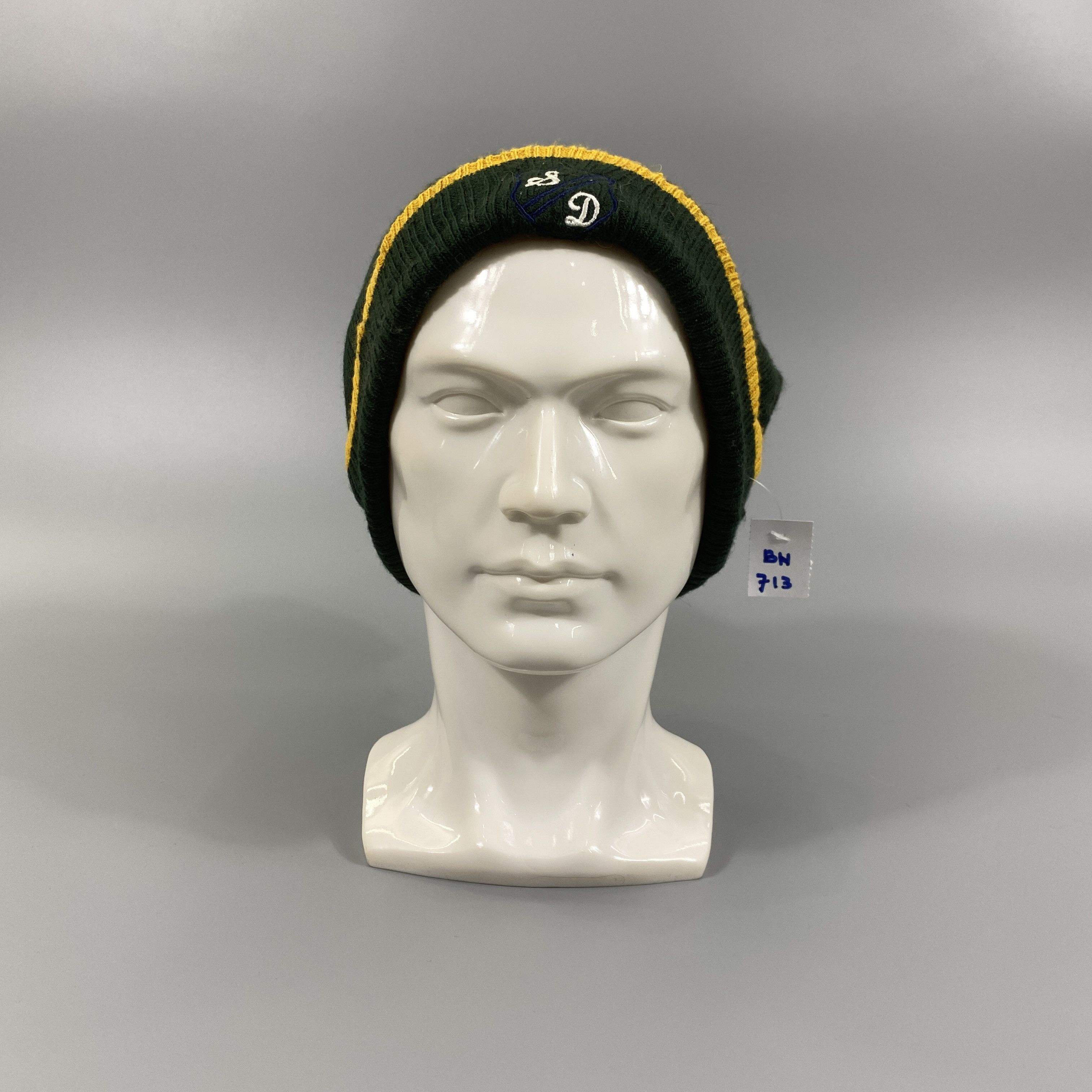 Japanese Brand Adventure Beanie with Pompom -BN713 Size ONE SIZE - 2 Thumbnail