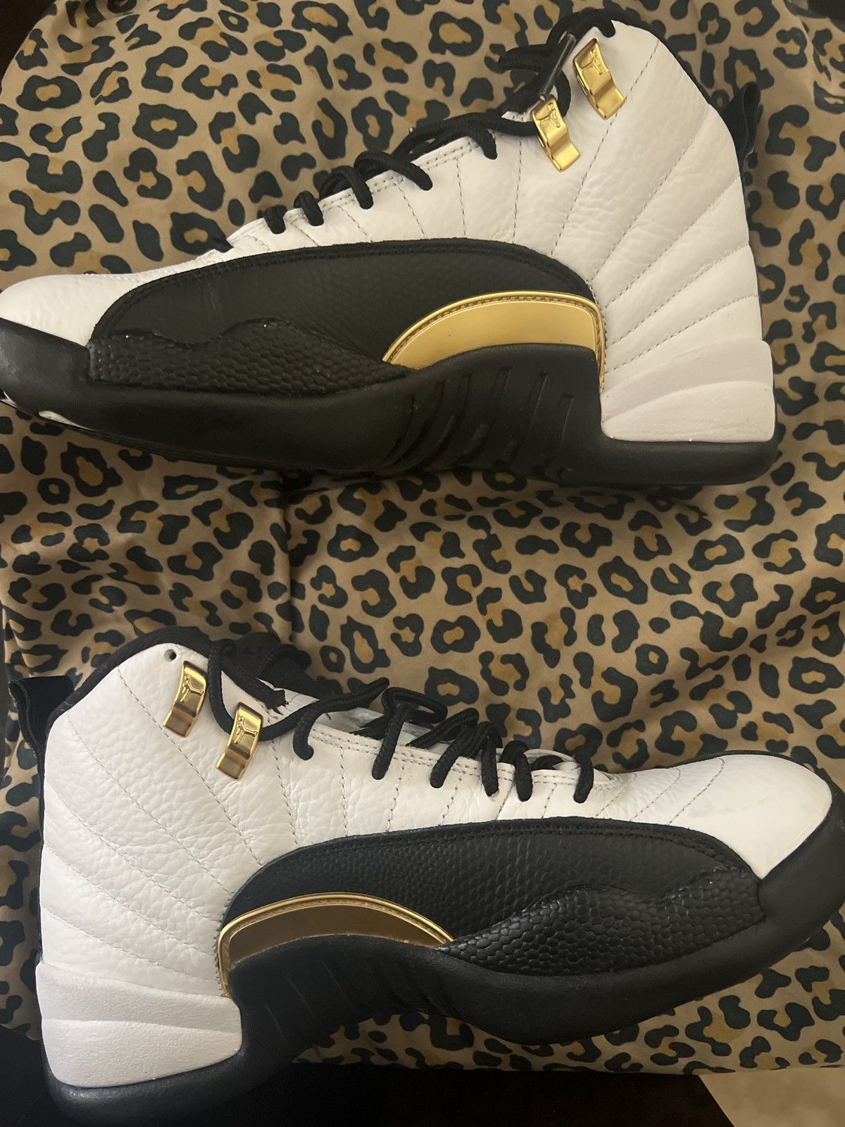 Jordan Brand Air Jordan Retro 12 Size US 7 / EU 40 - 1 Thumbnail