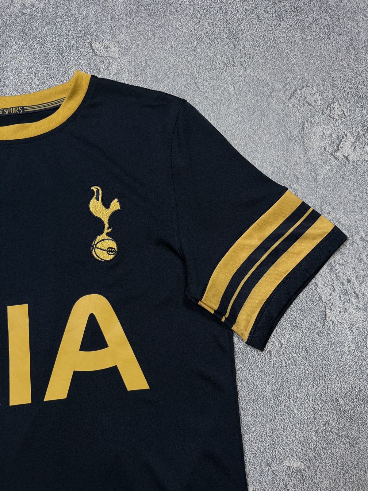 Nike Under Urmour Tottenham 10 KANE jersey t shirt tee Size US S / EU 44-46 / 1 - 5 Thumbnail