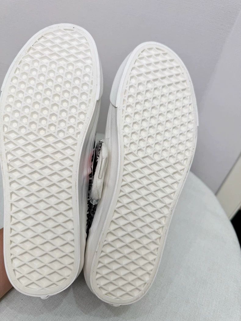 Fear of God Fear of God The first generation of full print canvas shoe Size US 9.5 / EU 42-43 - 5 Thumbnail