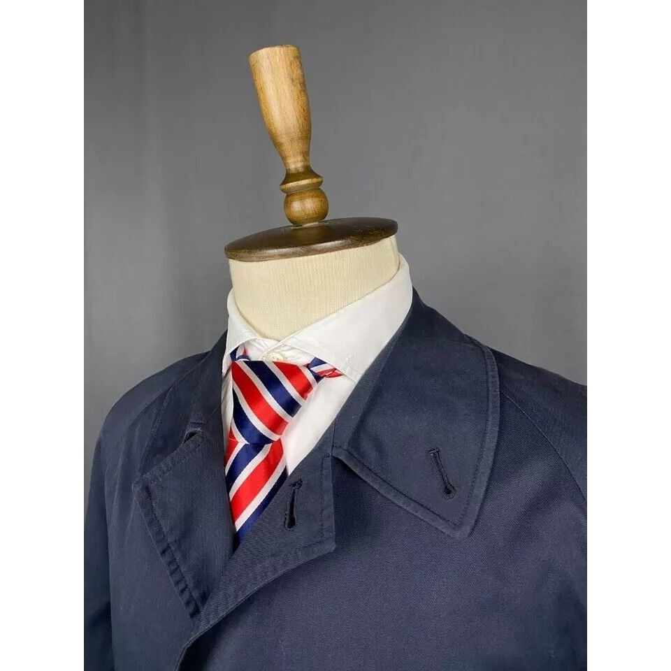 Burberry Burberry Nova Check Lining Vintage Men's Blue Long Coat Size Size US S / EU 44-46 / 1 - 5 Thumbnail