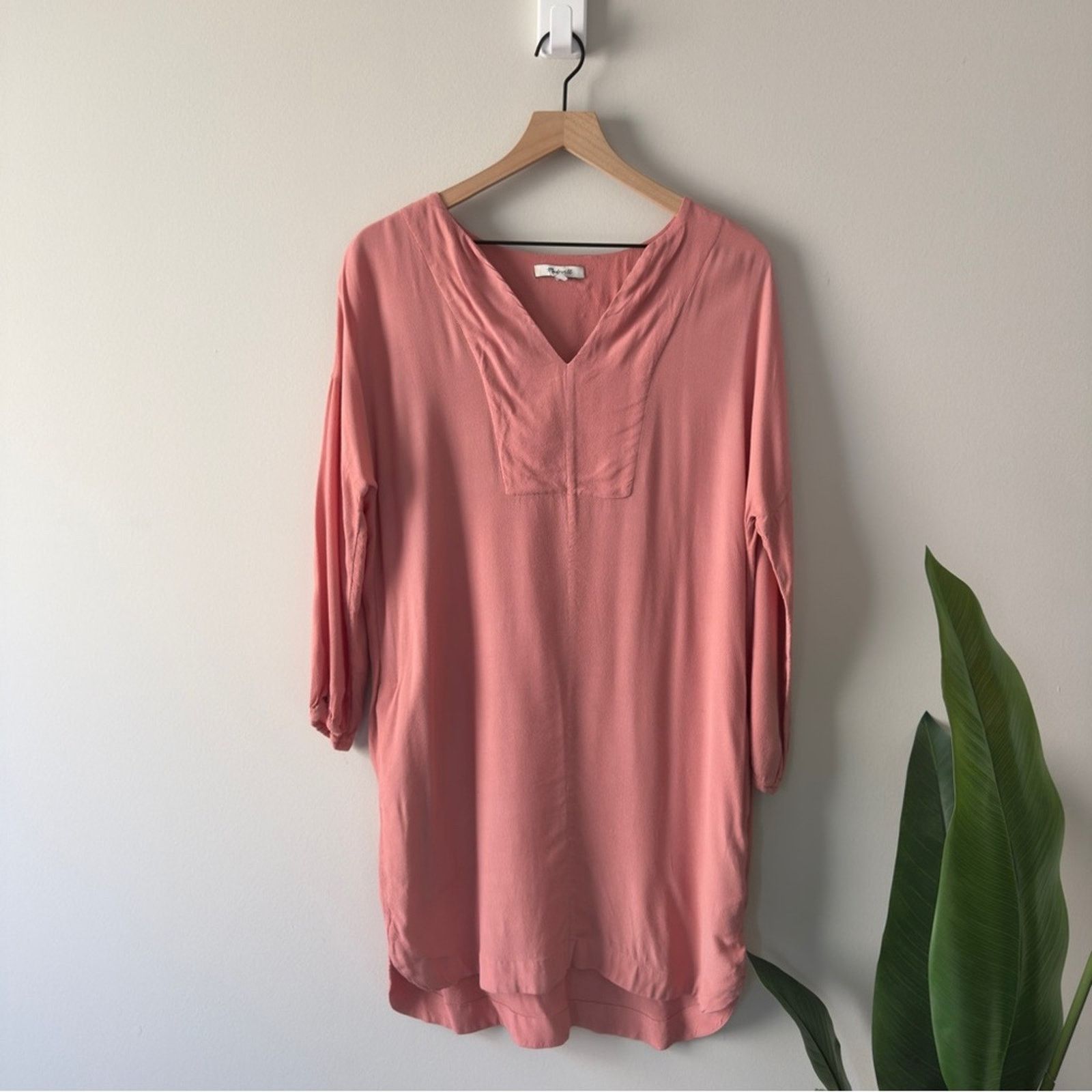 Madewell Madewell Pink Long Sleeve Shift Dress Knee Length Solid EUC Size S / US 4 / IT 40 - 4 Thumbnail