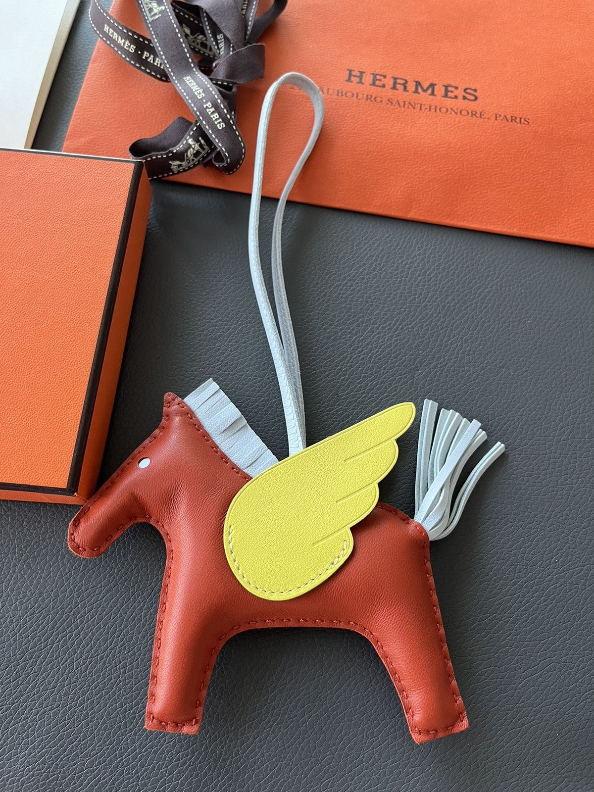 Hermes Super Rare New Hermes Rodeo Pegase MM Leather Horse Charm Size ONE SIZE - 8 Thumbnail