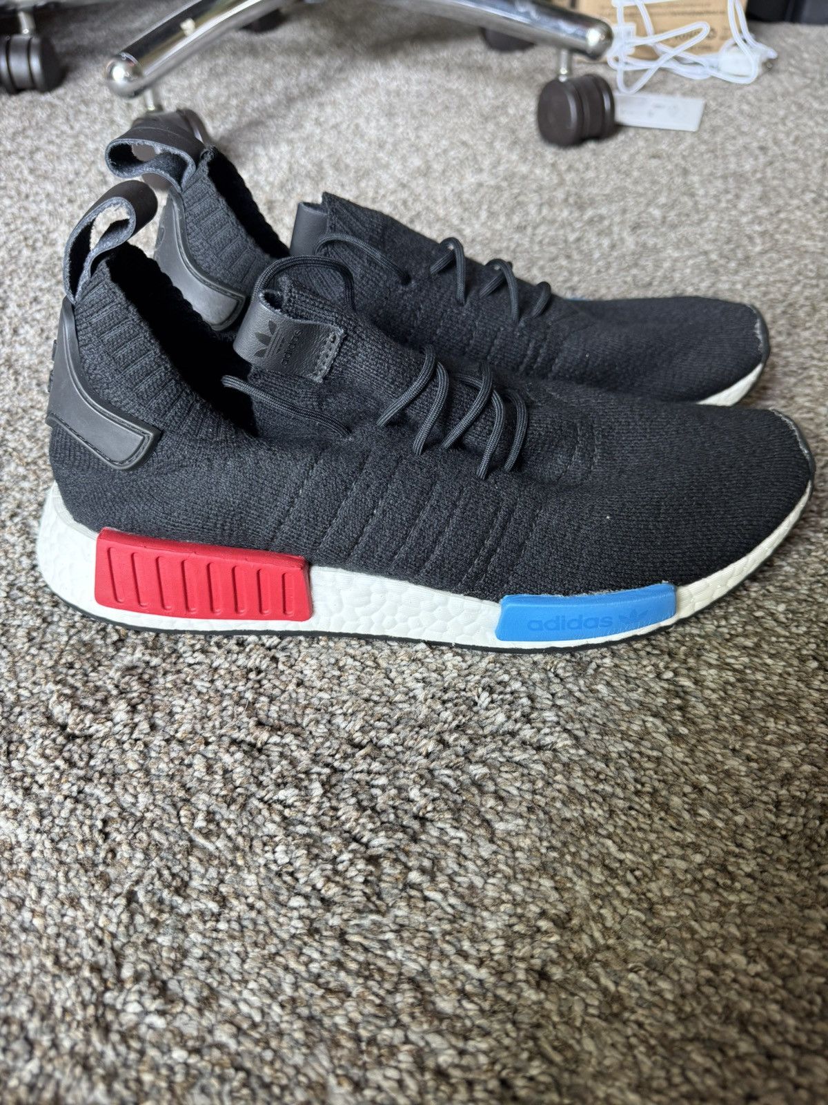 Adidas Adidas NMD R1 (2021) Size US 9.5 / EU 42-43 - 2 Thumbnail