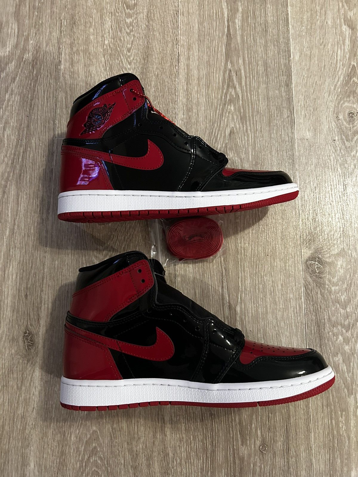 Jordan Brand Air Jordan 1 Retro High Og Patent Bred Size US 9 / EU 42 - 3 Thumbnail