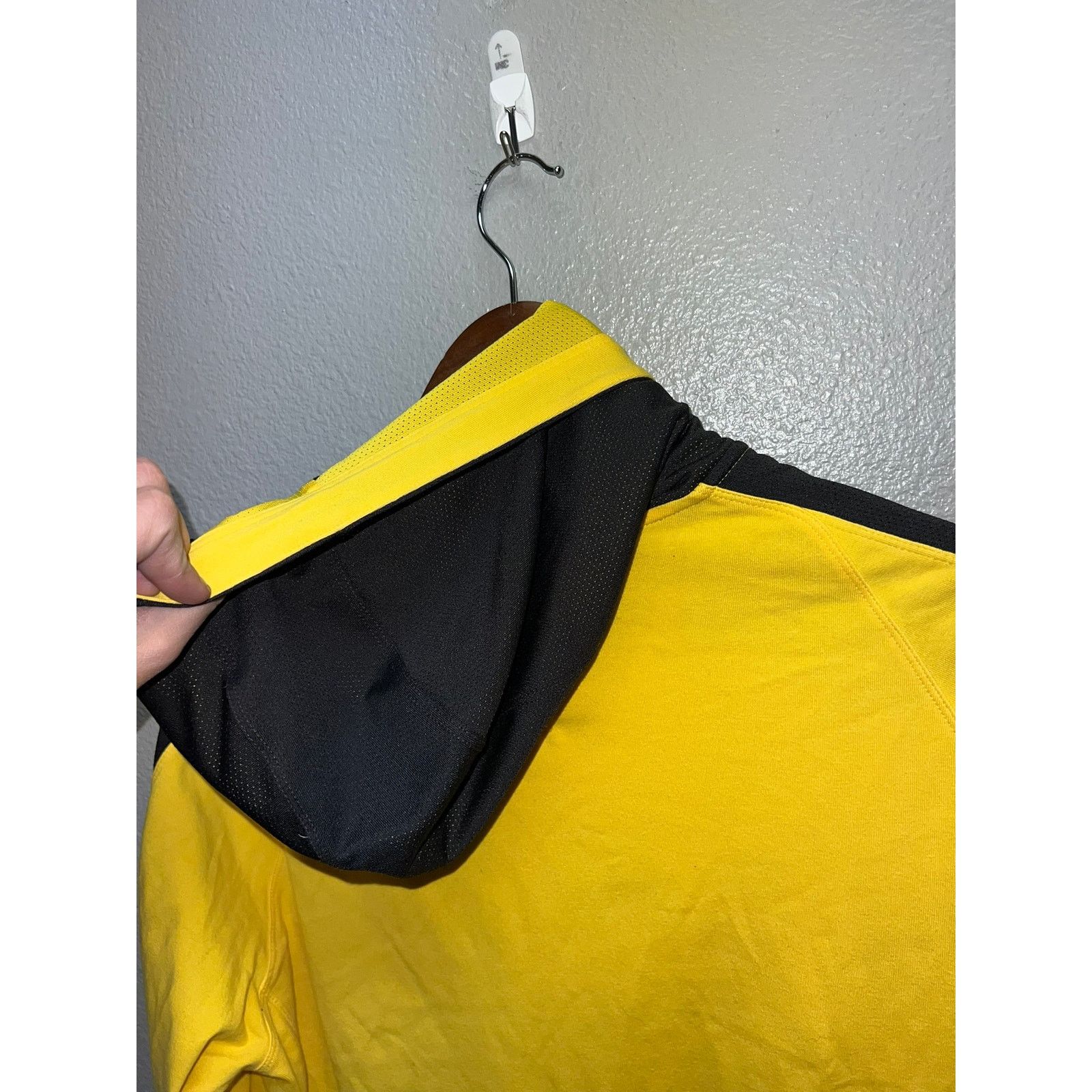 Vintage Womens Nike Livestrong Hoodie Lance Armstrong Cycling Jacket Size L / US 10 / IT 46 - 10 Thumbnail