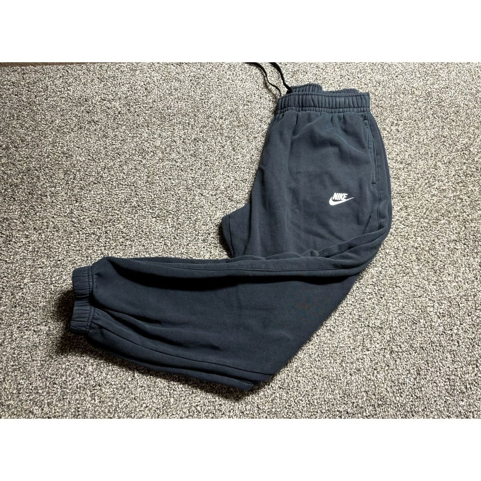 Nike Nike Club Fleece Sweatpants Men L Black BV2737 Sportswear Size US 33 - 2 Thumbnail