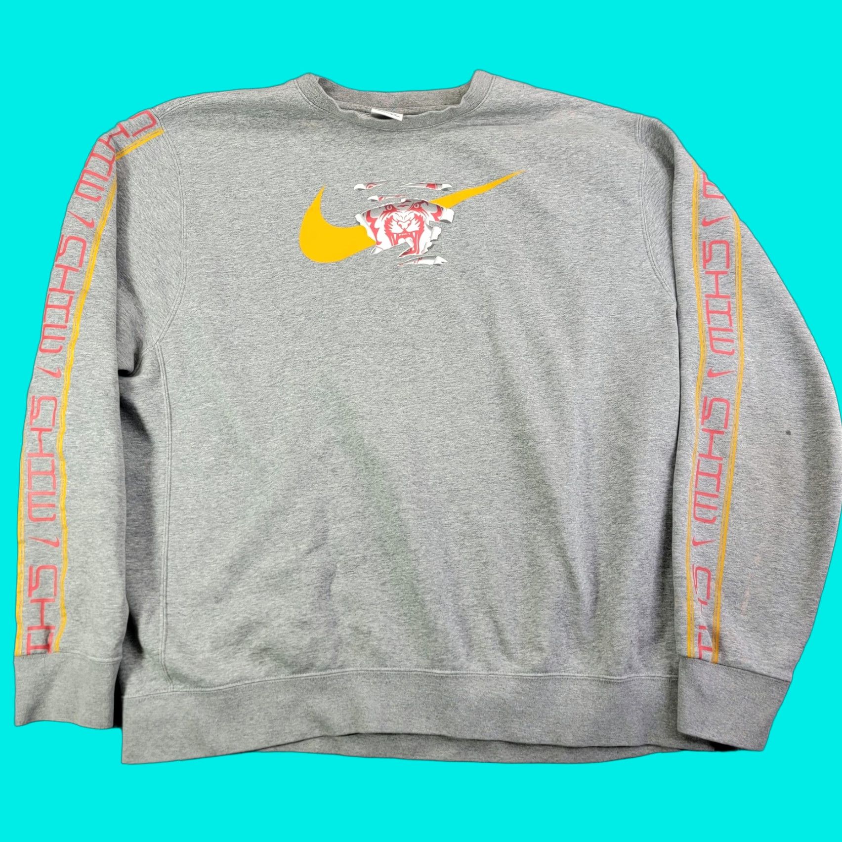 Nike Nike Sweatshirt Mens XL Gray Tiger Swoosh Graphic Stripe Crewneck Pullover Size US XL / EU 56 / 4 - 1 Thumbnail