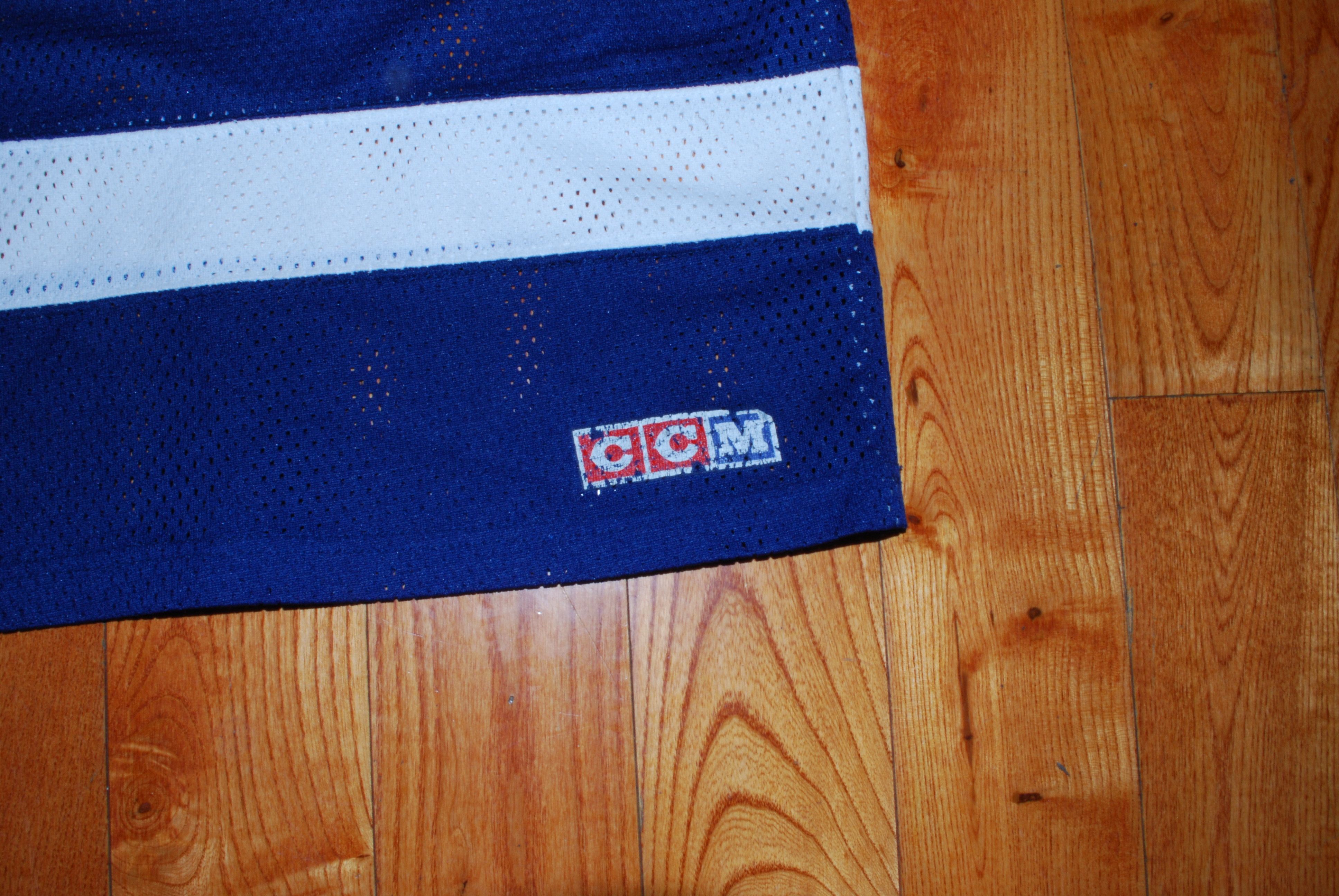 Ccm Vintage Toronto Maple Leafs Mesh Hockey Jersey by CCM Size US M / EU 48-50 / 2 - 6 Thumbnail