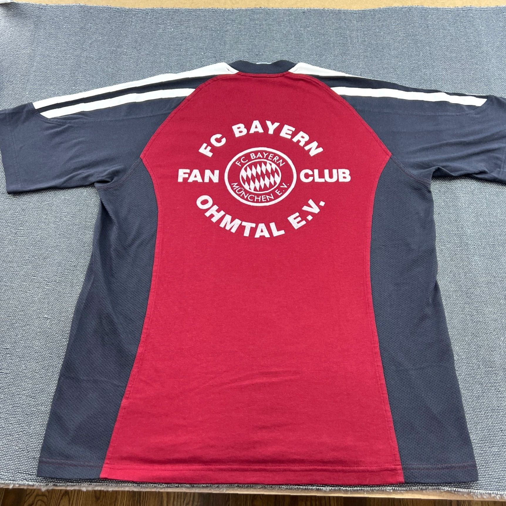 Adidas Bayern Munich Adidas 2001-2002 Training Football Jersey D9 Adult Shirt L Multicolor Short Sleeve Moisture Wicking Quick Dry Mens Ladies? Size US L / EU 52-54 / 3 - 2 Thumbnail