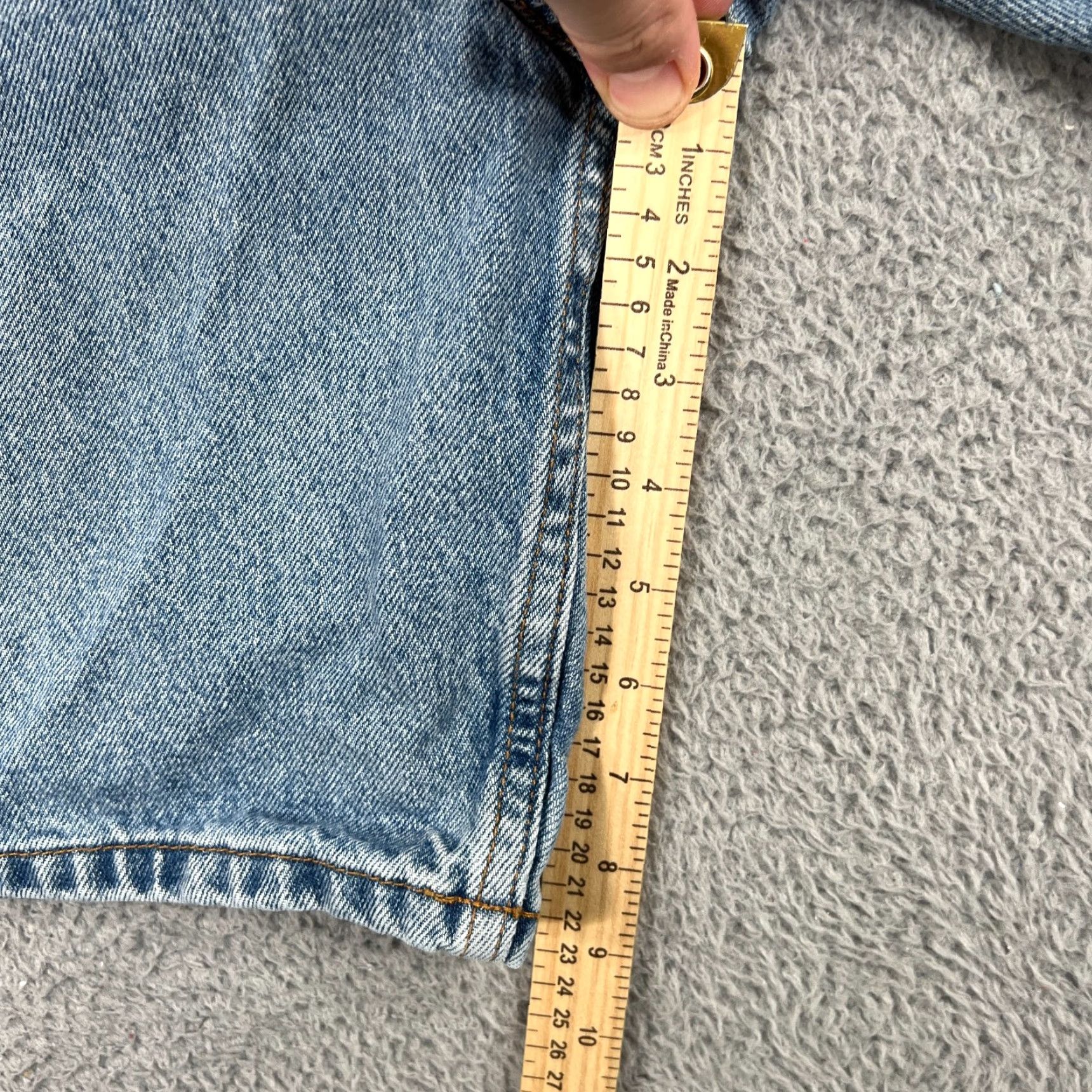 Calvin Klein Vintage 90s Calvin Klein Jeans Mens 40 Denim Shorts Easy Fit Short Size US 40 / EU 56 - 3 Thumbnail