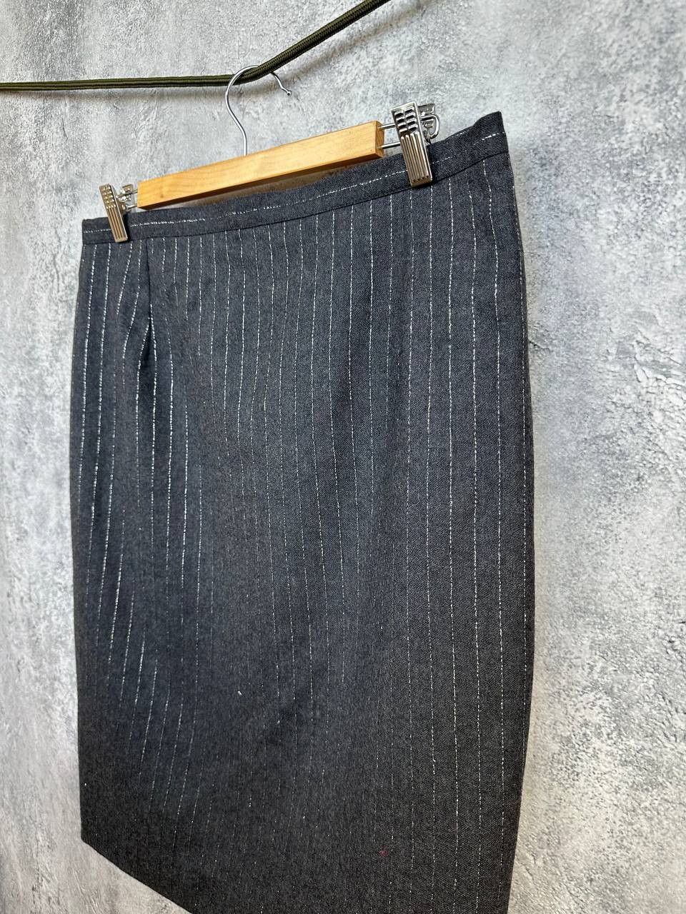 Yves Saint Laurent Yves Saint Laurent Variation 90s Pinstripe Wool Pencil Skirt Size 36" / US 14 / IT 50 - 5 Thumbnail