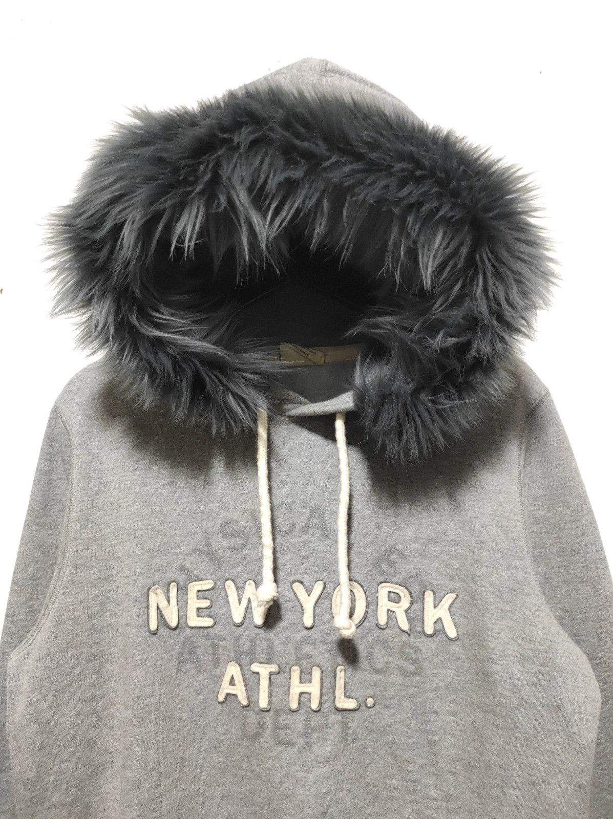 Who A.U. Who A.U fur hoodie Size US M / EU 48-50 / 2 - 3 Thumbnail