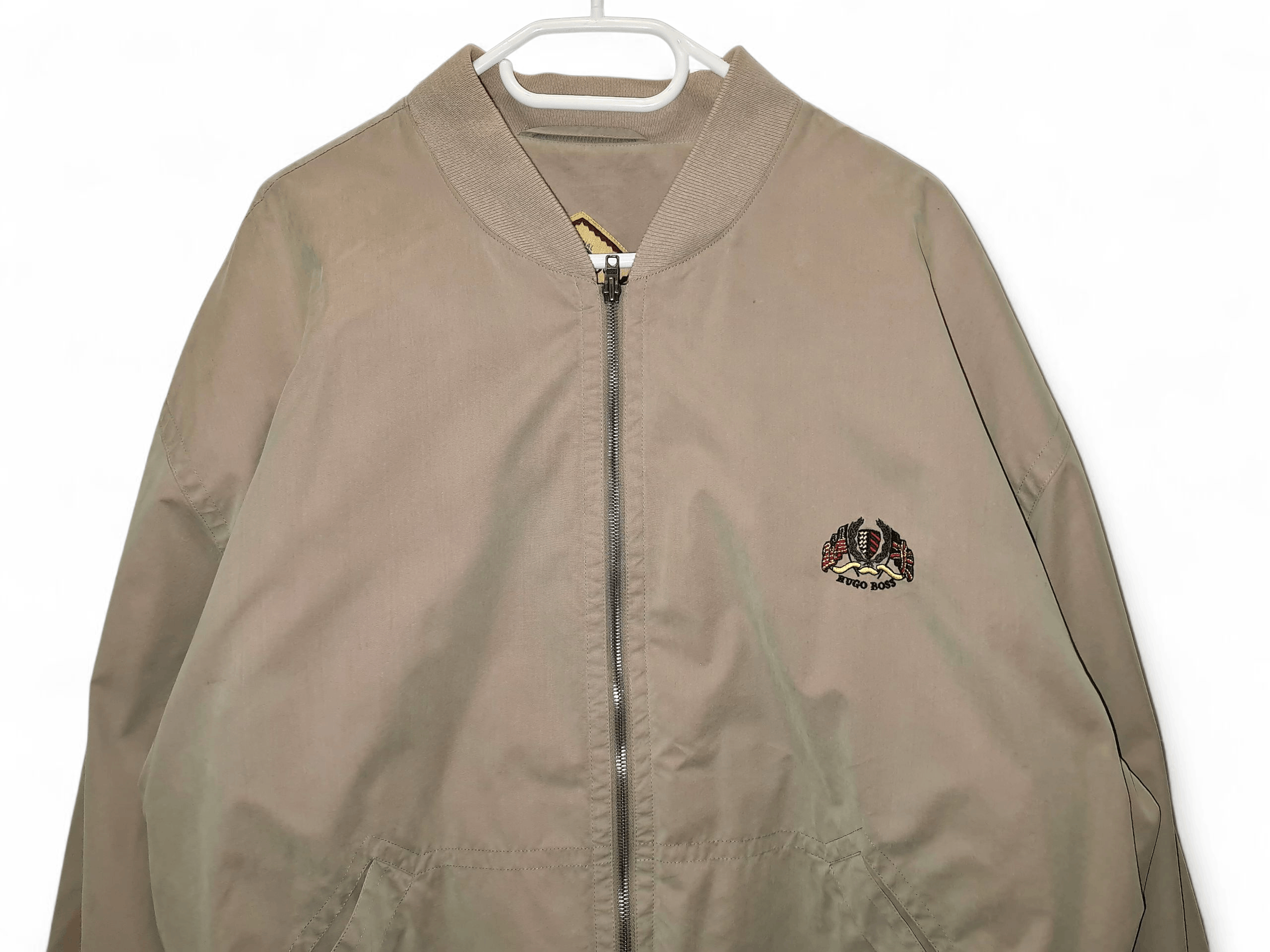 Hugo Boss 90s Vintage Hugo Boss Beige Boomber Jacket Nylon Size US L / EU 52-54 / 3 - 2 Thumbnail