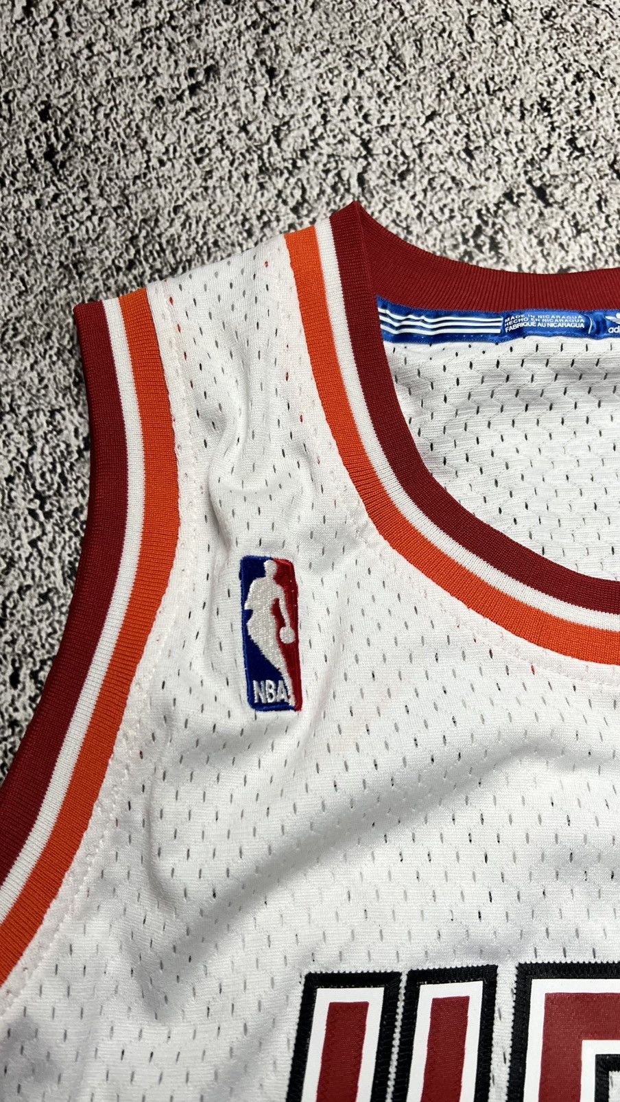 Adidas 1996 Miami Heat NBA Alonzo Mourning adidas originals jersey Size US XL / EU 56 / 4 - 4 Thumbnail