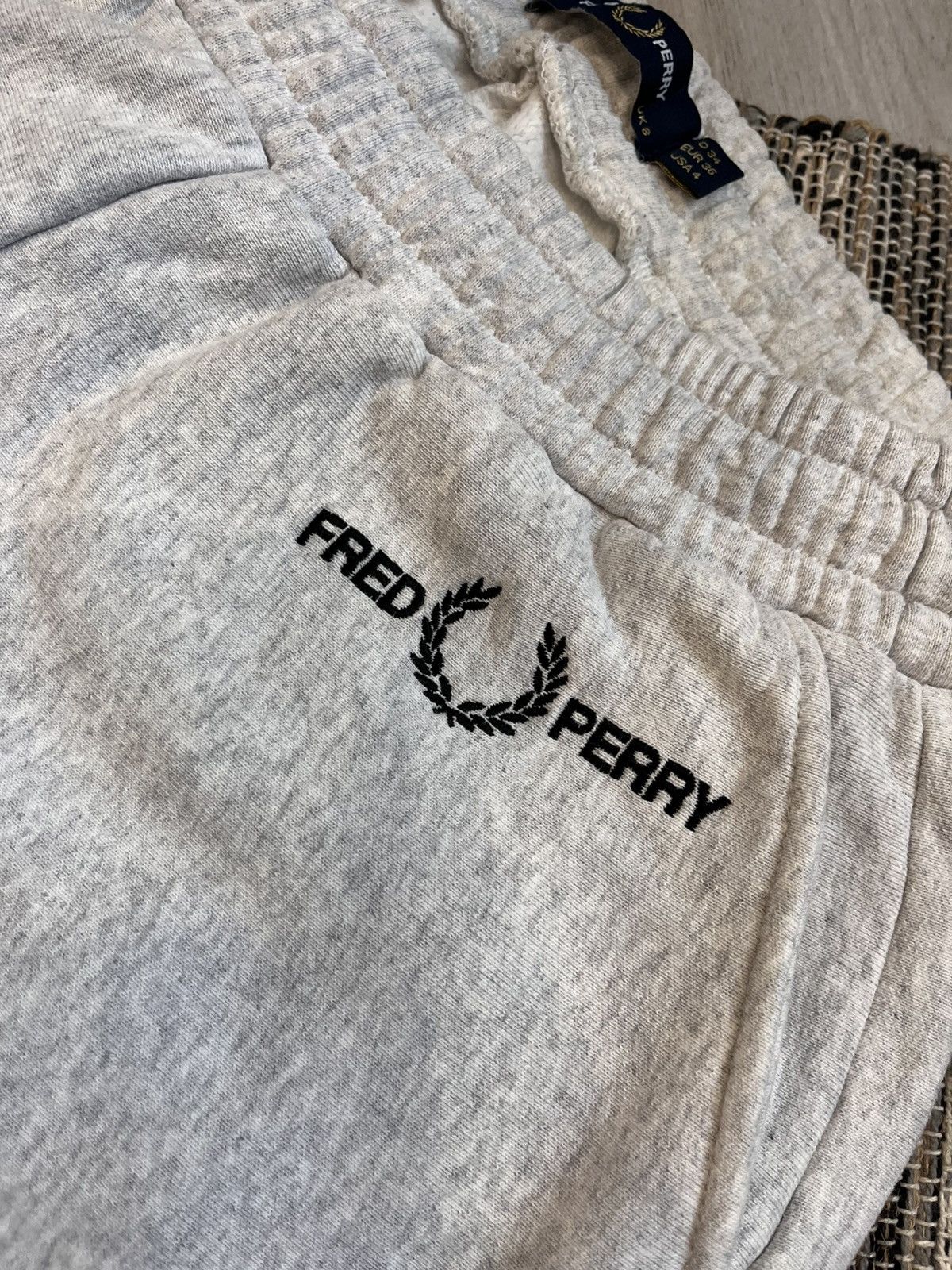 Fred Perry × Vintage Fred Perry sweatpants grey blank pants minimalistic baggy Size 27" / US 4 / IT 40 - 7 Thumbnail