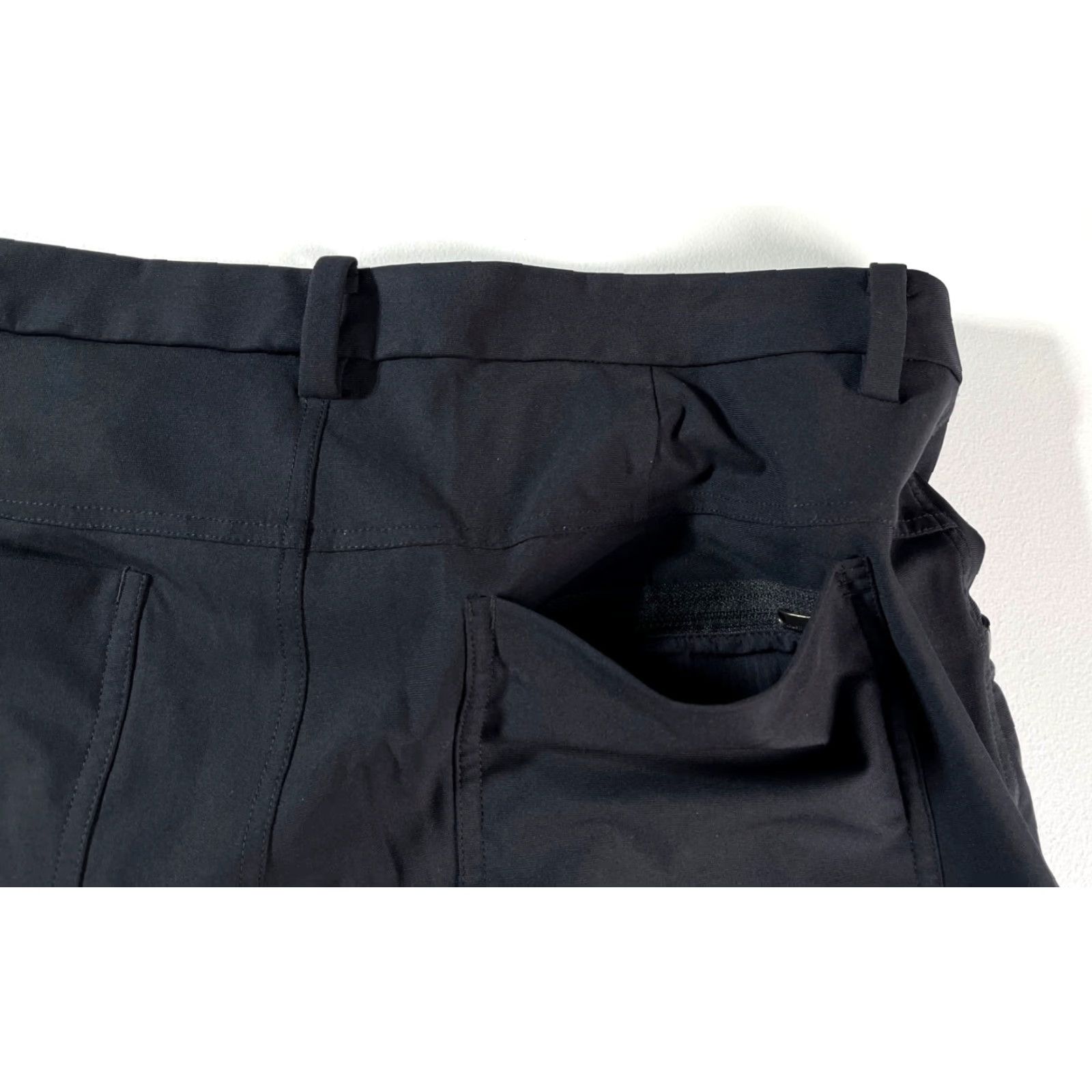 Lululemon VINTAGE Lululemon Pants Men’s ABC Black 38x31 Chino City Preppy Stretch Pockets Waist 38 Straight Rise Mid 10-12 in Mens Size US 38 / EU 54 - 6 Thumbnail