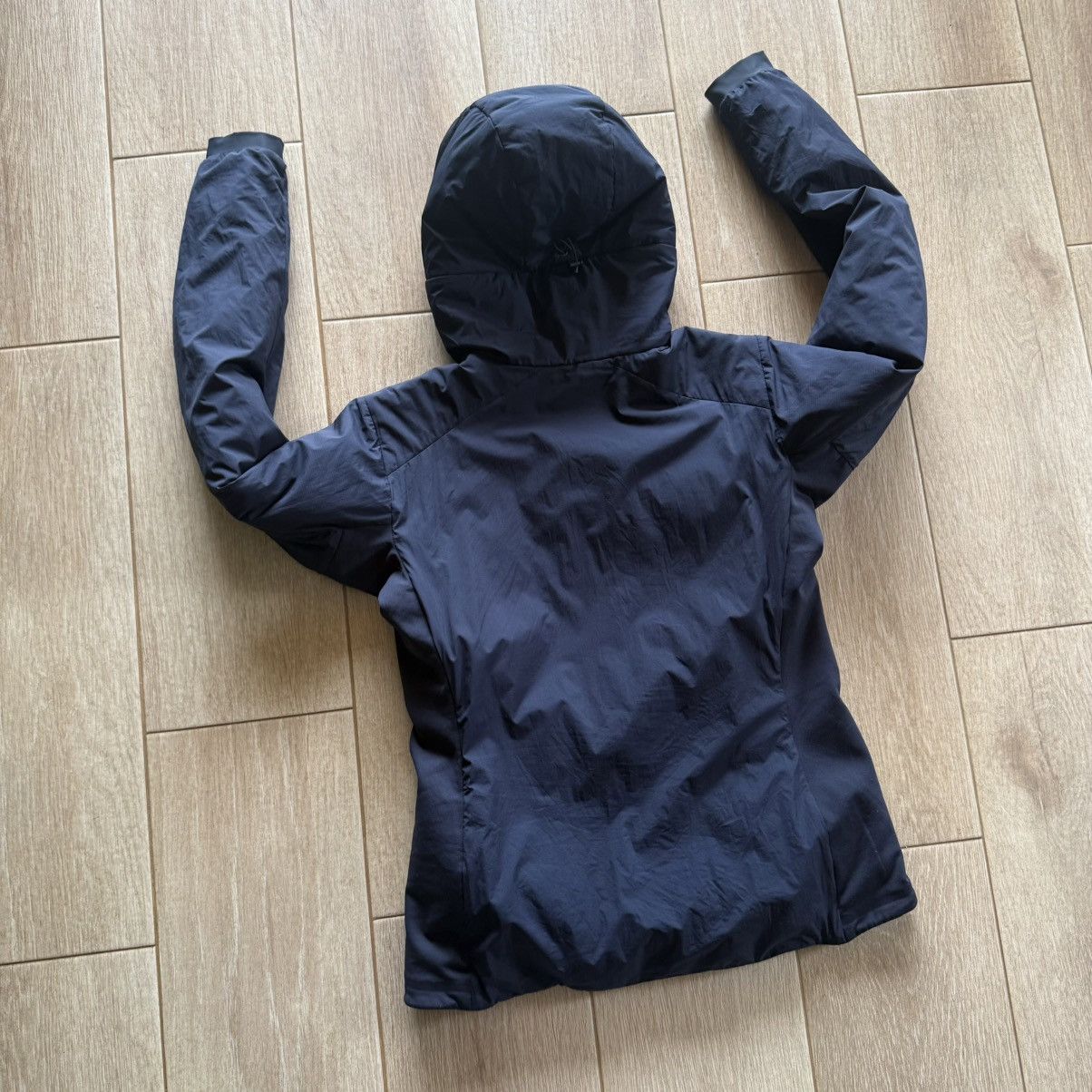 Arc'teryx Arc’teryx Atom LT Hoody Women’s Navy Size M / US 6-8 / IT 42-44 - 11 Thumbnail