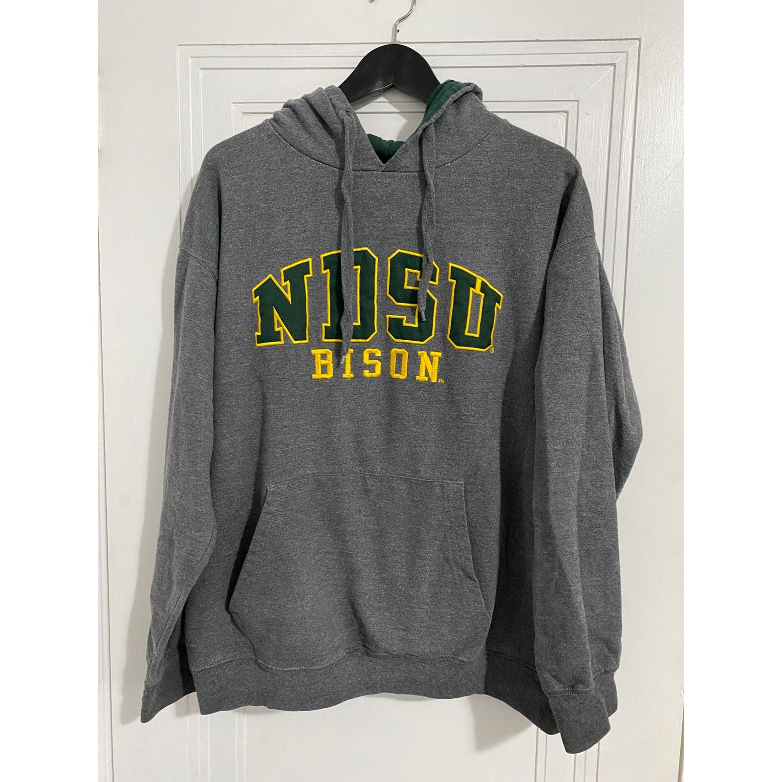 NCAA NDSU Bison Gray Stitched College Hoodie Sweatshirt Size M Size US M / EU 48-50 / 2 - 1 Thumbnail