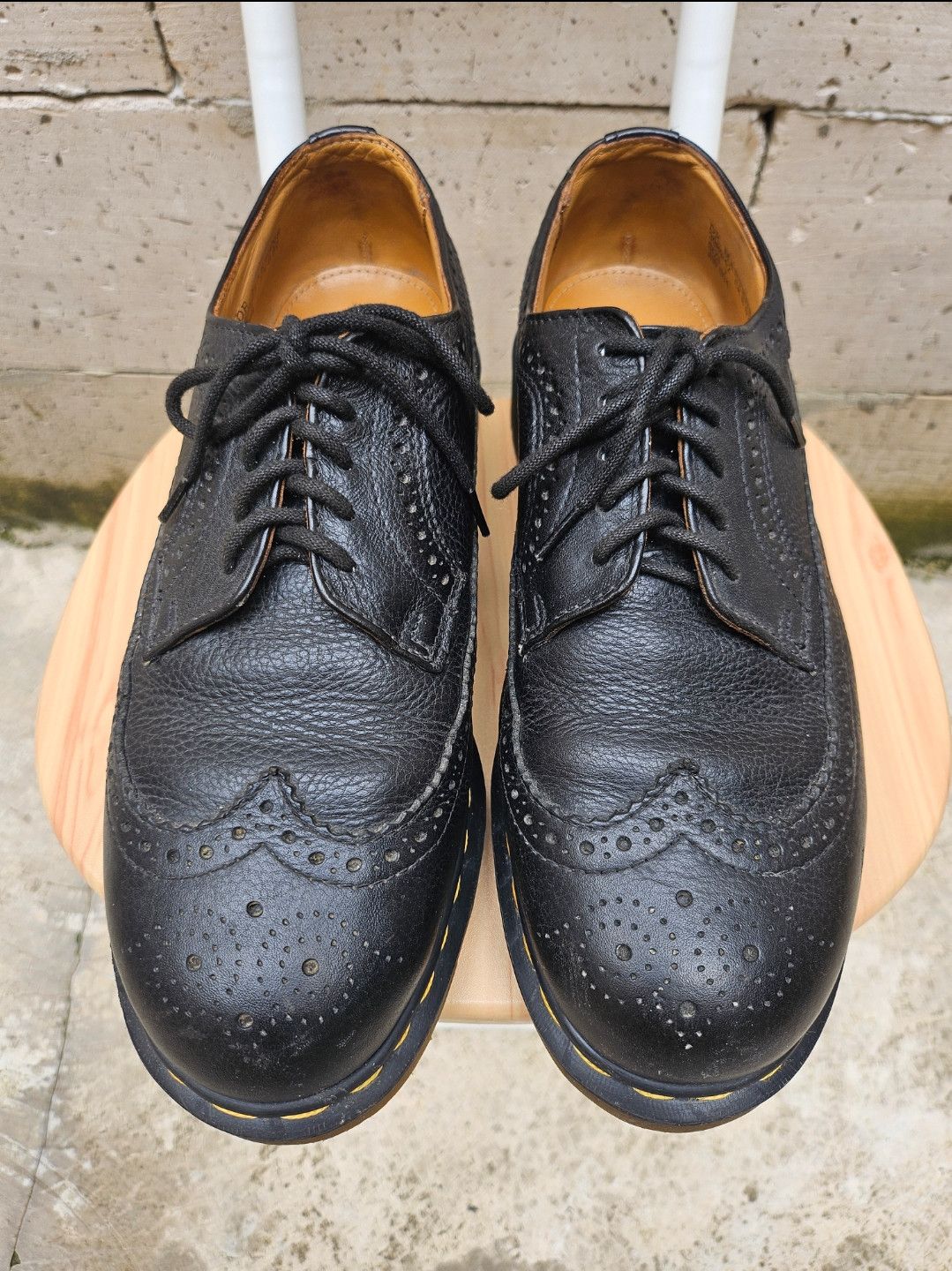 Dr. Martens Rare!! Dr. Martens Vintage Brogue 3989 MIE Size US 8 / EU 41 - 2 Thumbnail