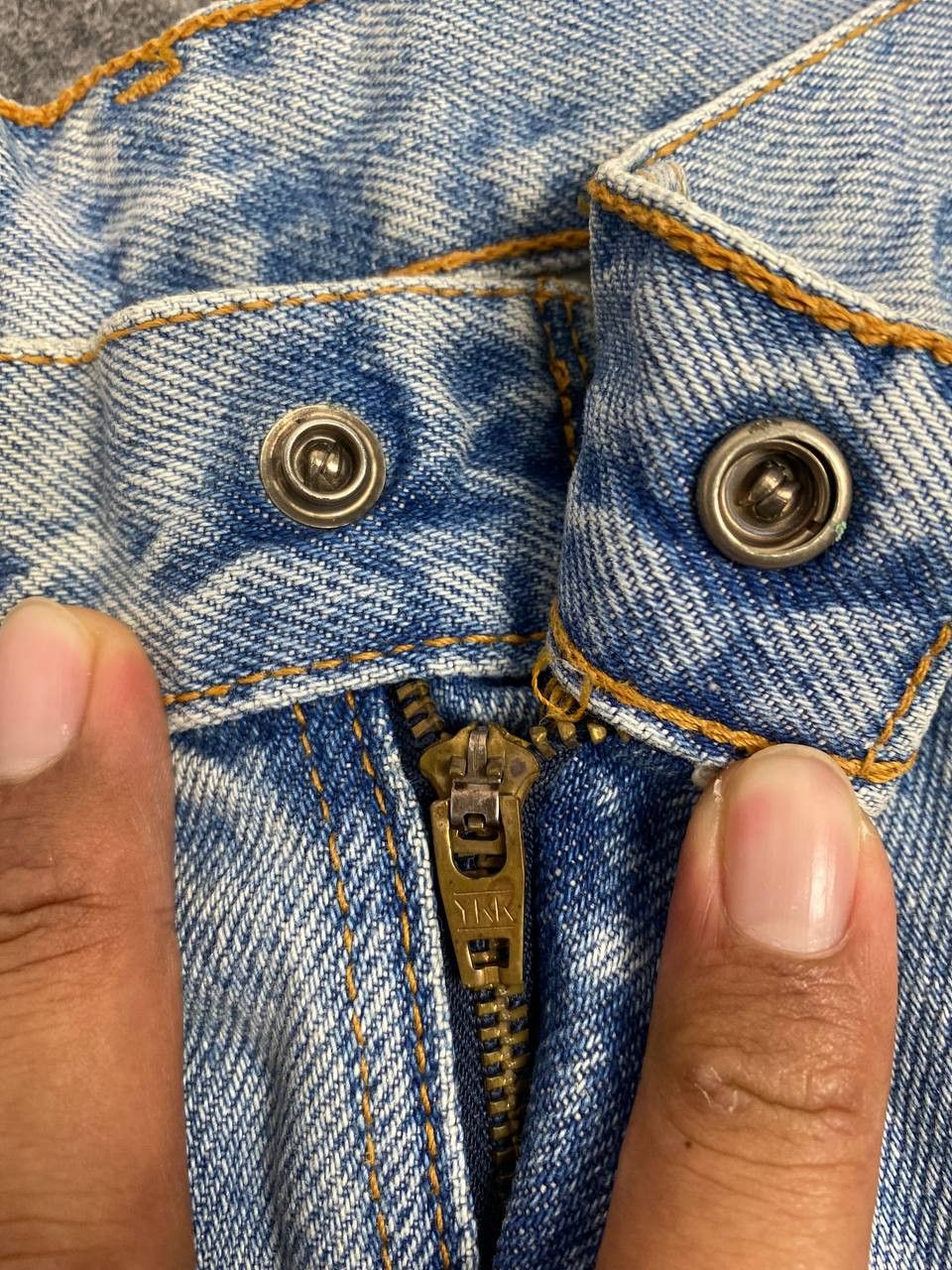 Levi's vintage levis 550 relaxed fit slim denim nice design Size US 26 / EU 42 - 9 Thumbnail