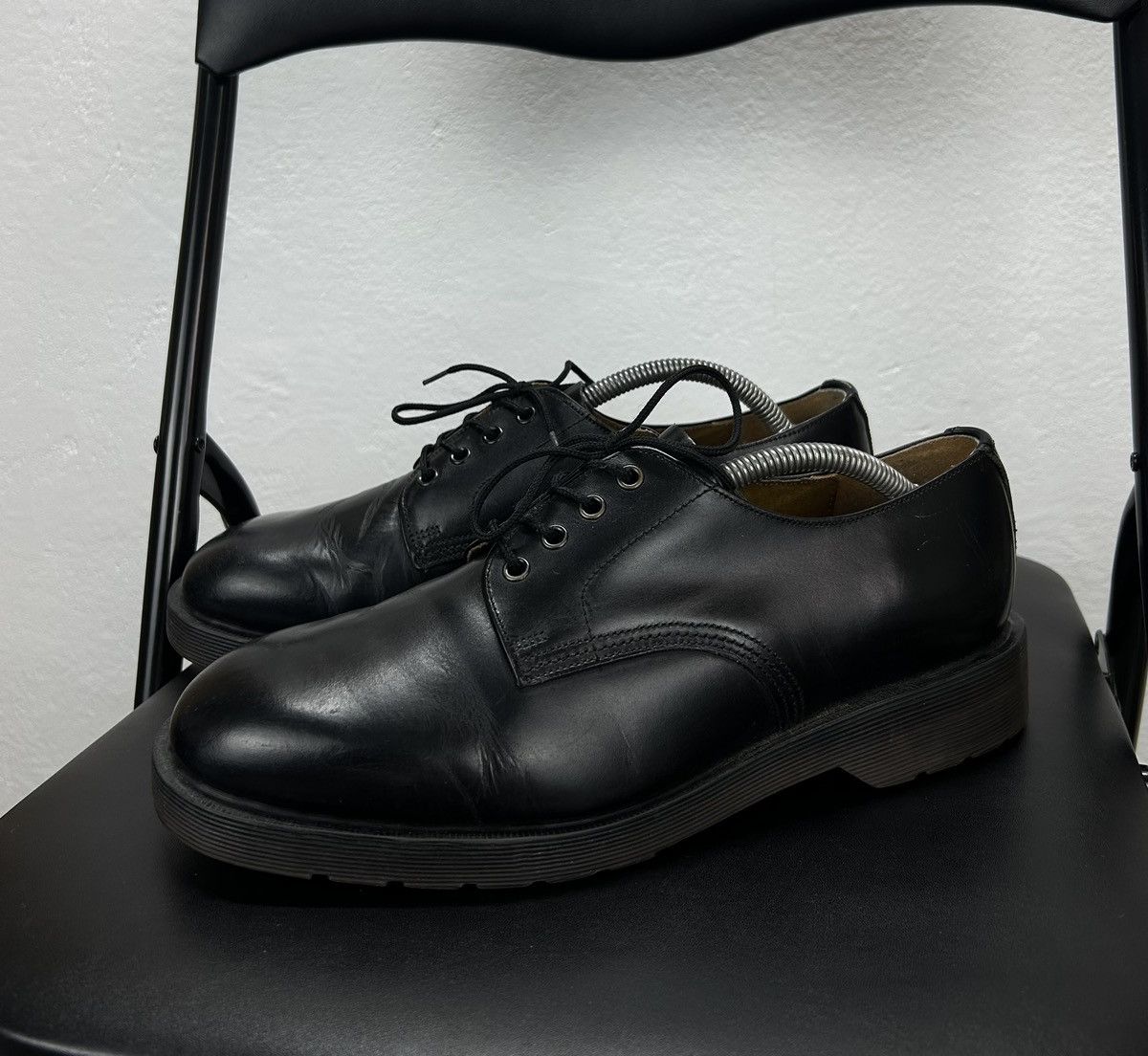 Dr Martens Vintage Leather Black Shoes Size 42 England
