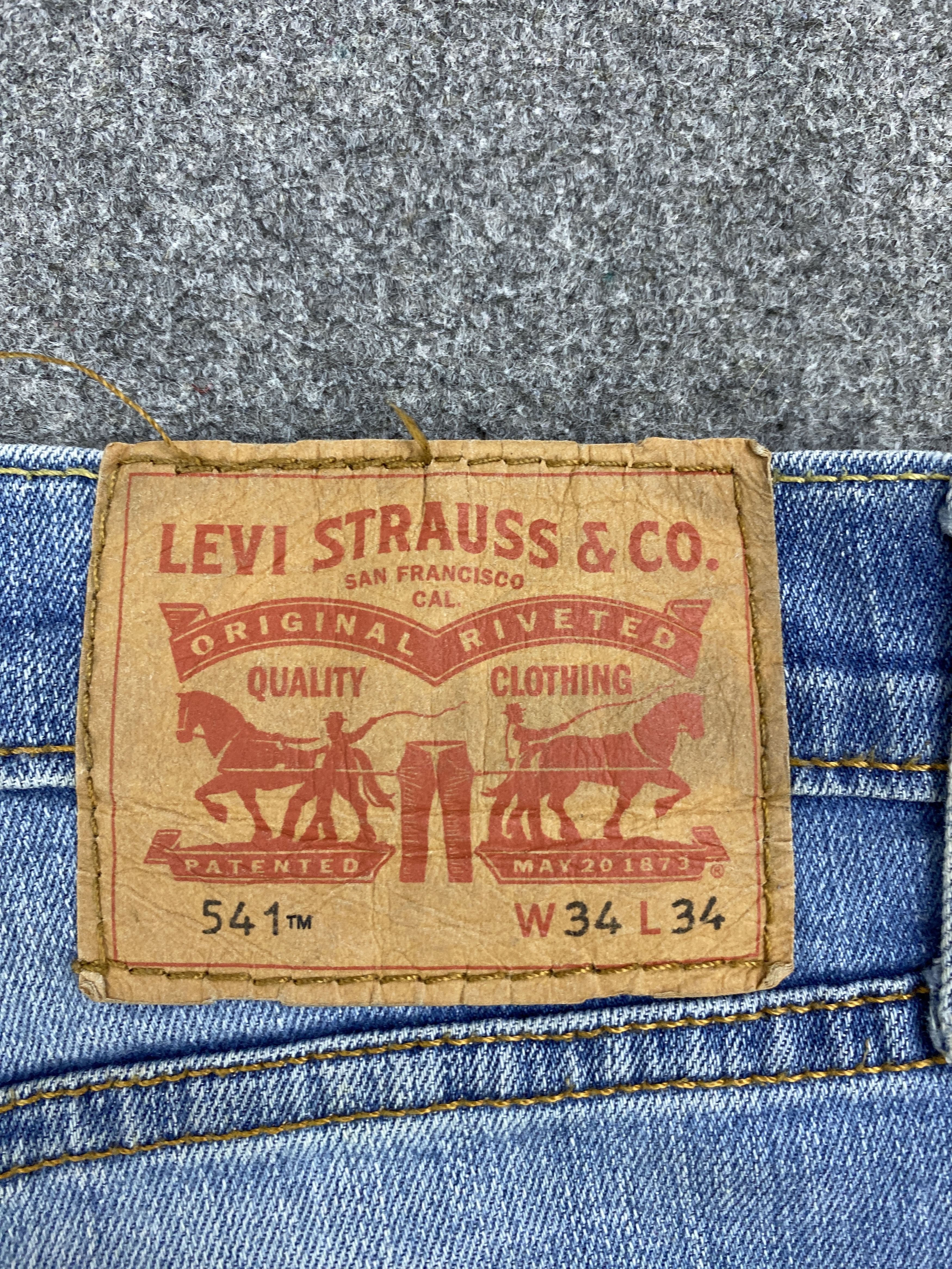 Levi's × Vintage Vintage Levis 541 Blue Faded Jeans Size US 35 - 5 Thumbnail