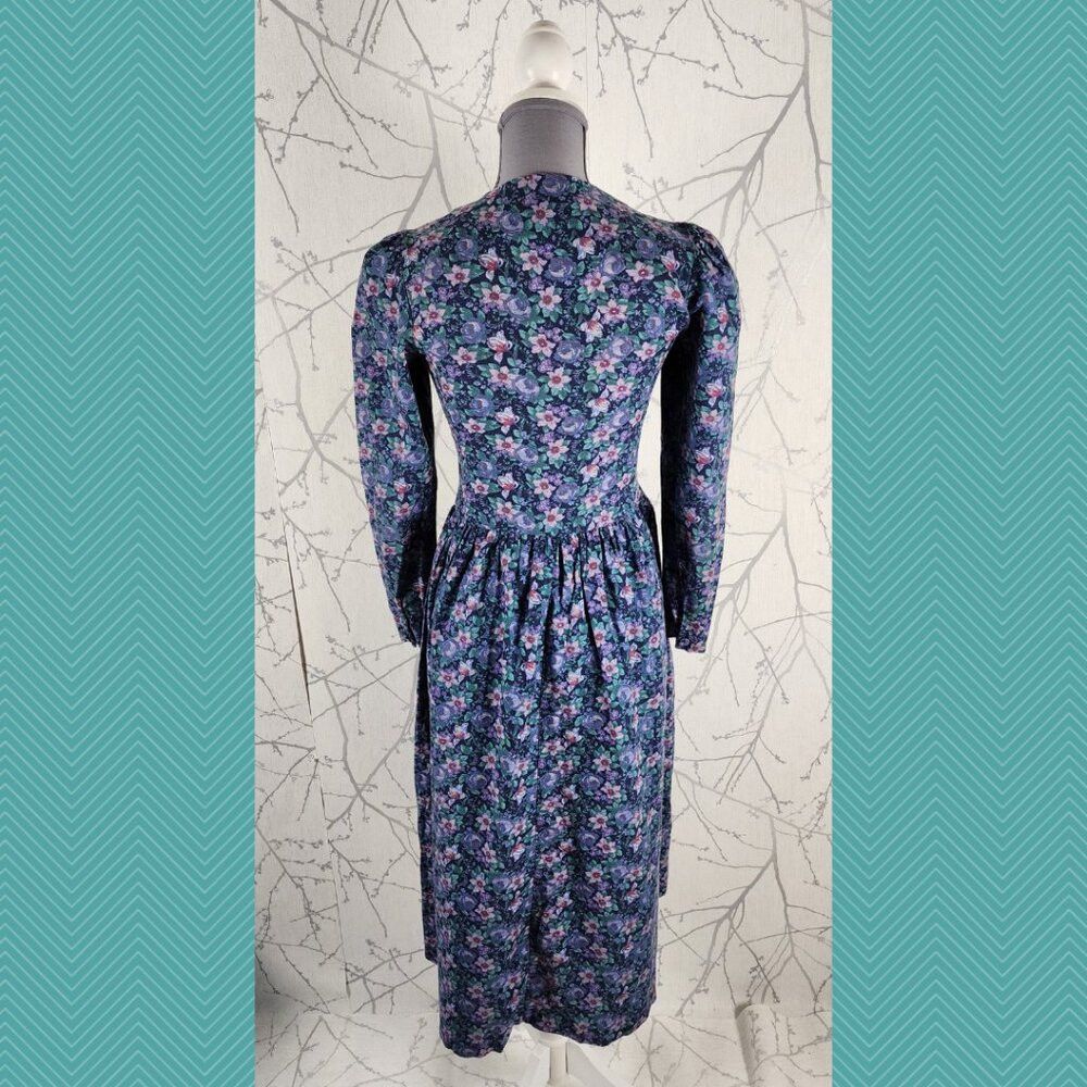 Laura Ashley Laura Ashley VTG Blue Floral Cottagecore Prairie Dress Size M / US 6-8 / IT 42-44 - 3 Thumbnail