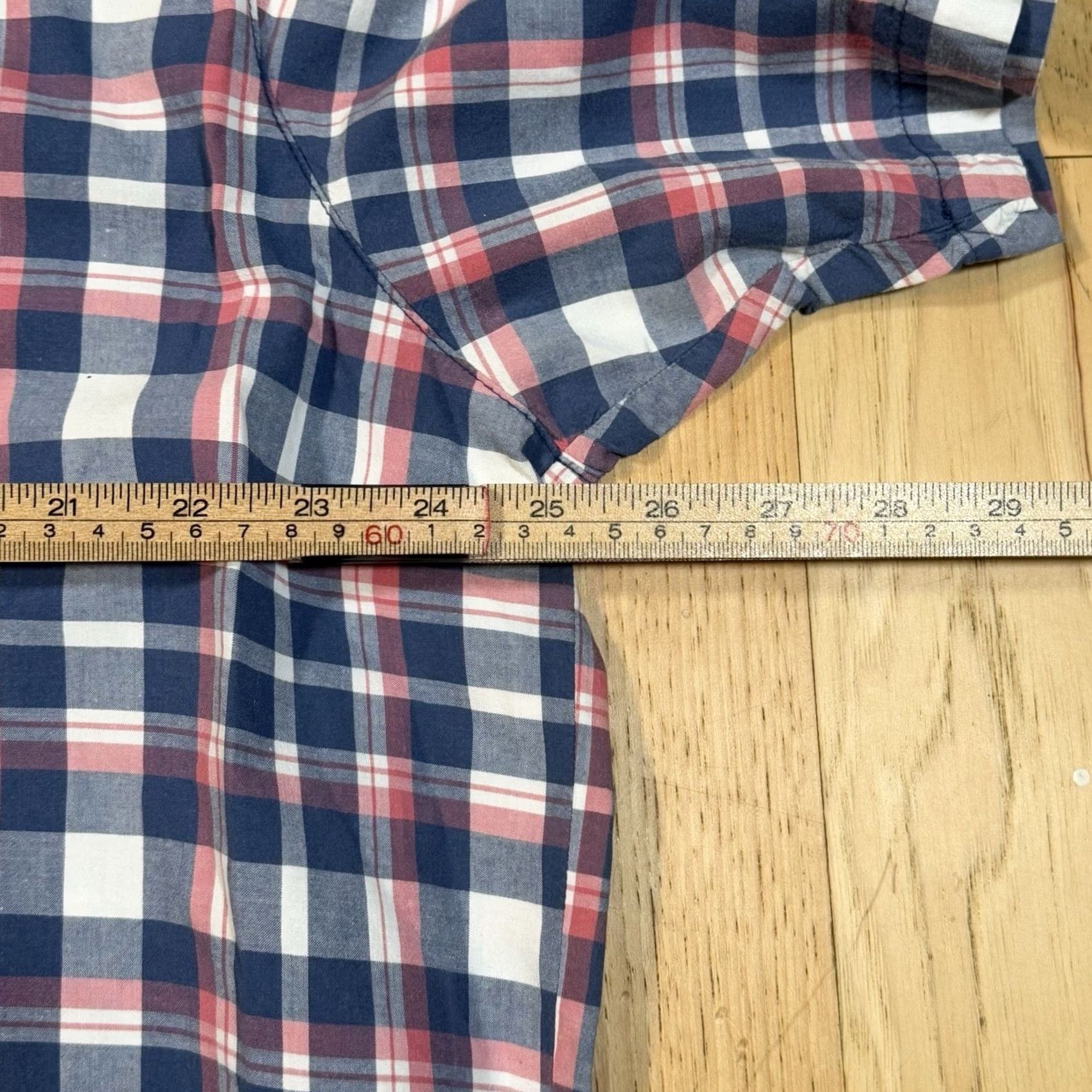 Vintage Columbia Sportswear Shirt Mens 2XL Rapid Rivers II Short Sleeve Blue Pink Plaid Button-Up Casual Outdoors Mens Size US XXL / EU 58 / 5 - 3 Thumbnail