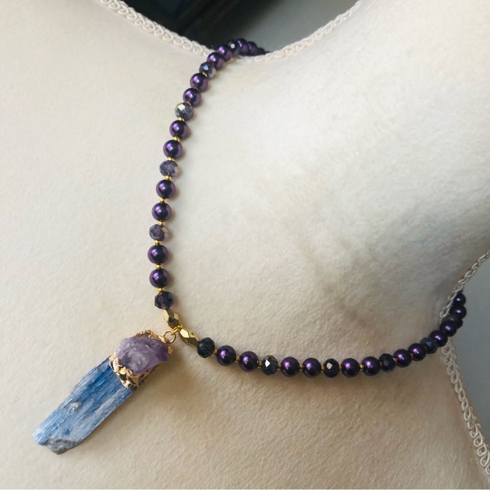 Handmade Handcrafted repurpose kyanite and amethyst Pearl necklace Size ONE SIZE - 1 Thumbnail