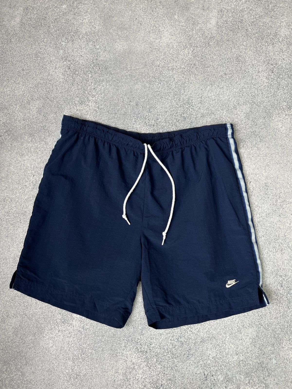 Nike × Vintage Vintage Nike 90s Style Shorts Size US 34 / EU 50 - 7 Thumbnail