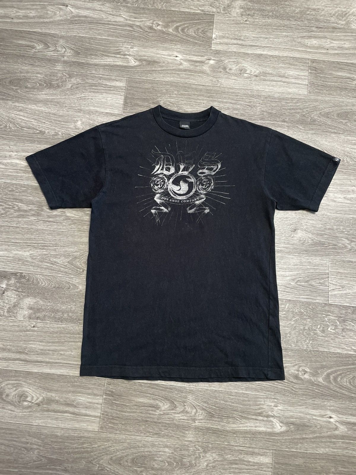 DVS Vintage DVS Shoe SK8 T-Shirt Size US L / EU 52-54 / 3 - 1 Thumbnail
