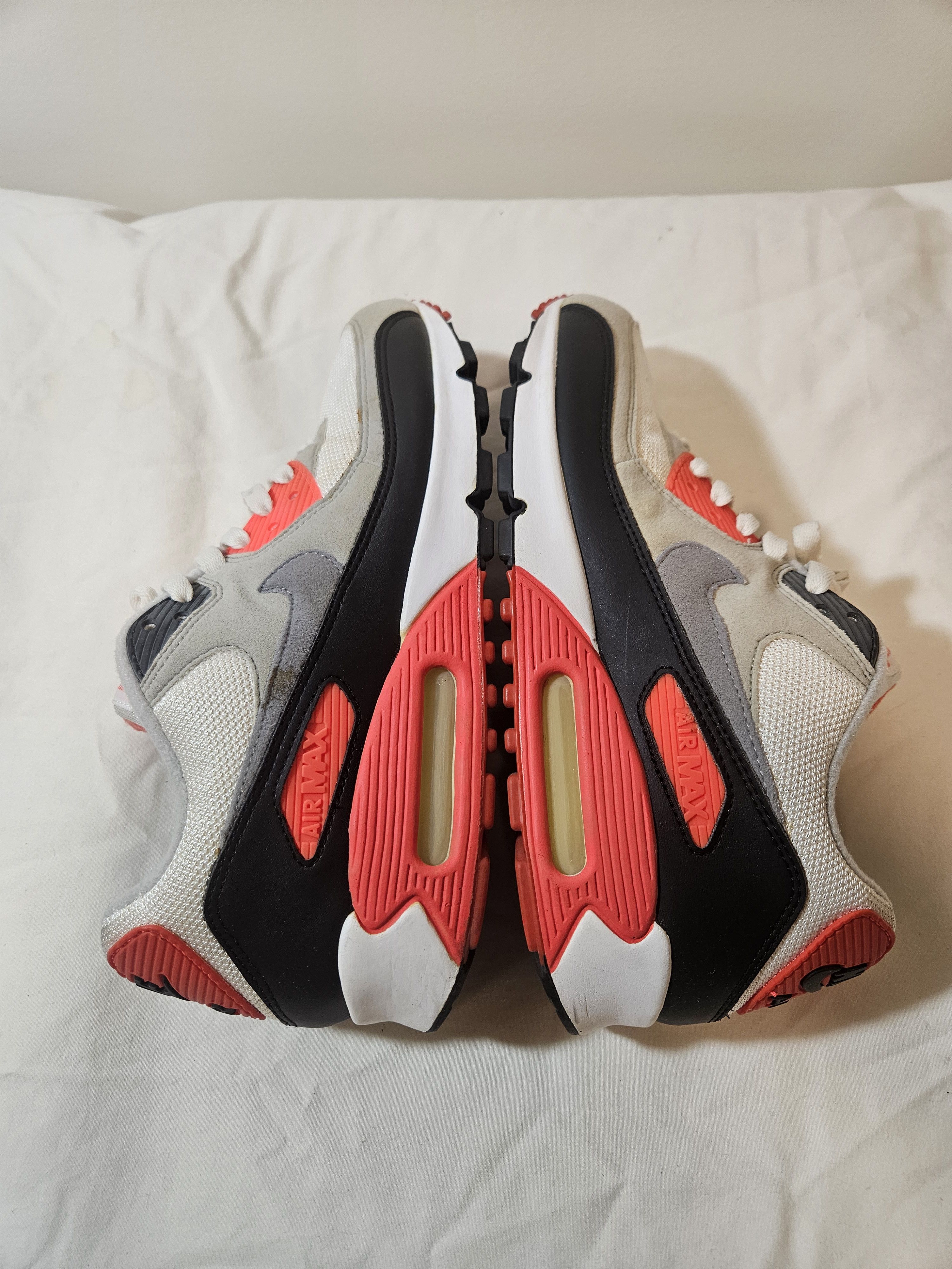 Nike 2005 Nike Air Max 90 Infrared Hall Of Air shoes Size US 8.5 / EU 41-42 - 3 Thumbnail