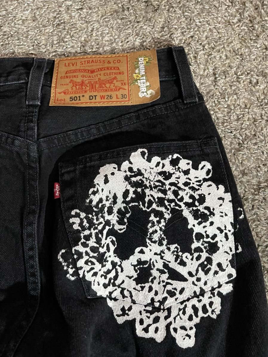 DENIM TEARS × Levi's Denim Tears Cotton Peace Denims Size US 26 / EU 42 - 8 Thumbnail