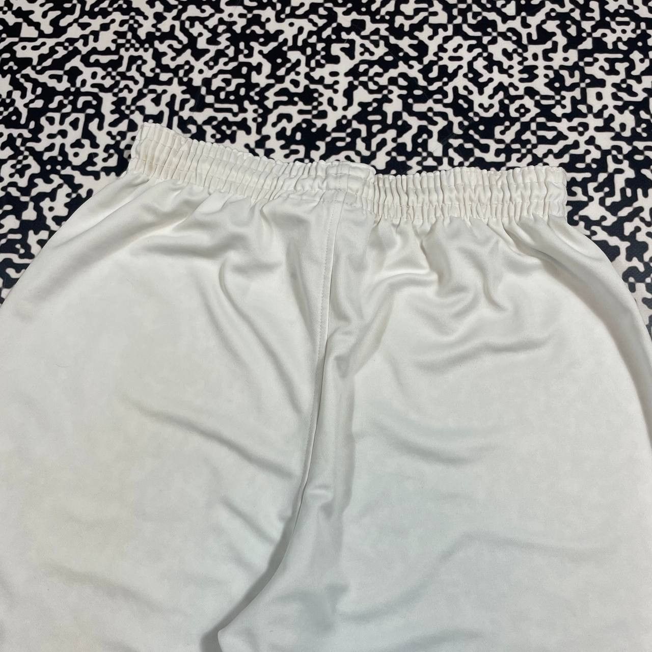Nike Vintage Y2K Nike Swoosh Logo Sport Retro Shorts 90s Style Size US 30 / EU 46 - 8 Thumbnail