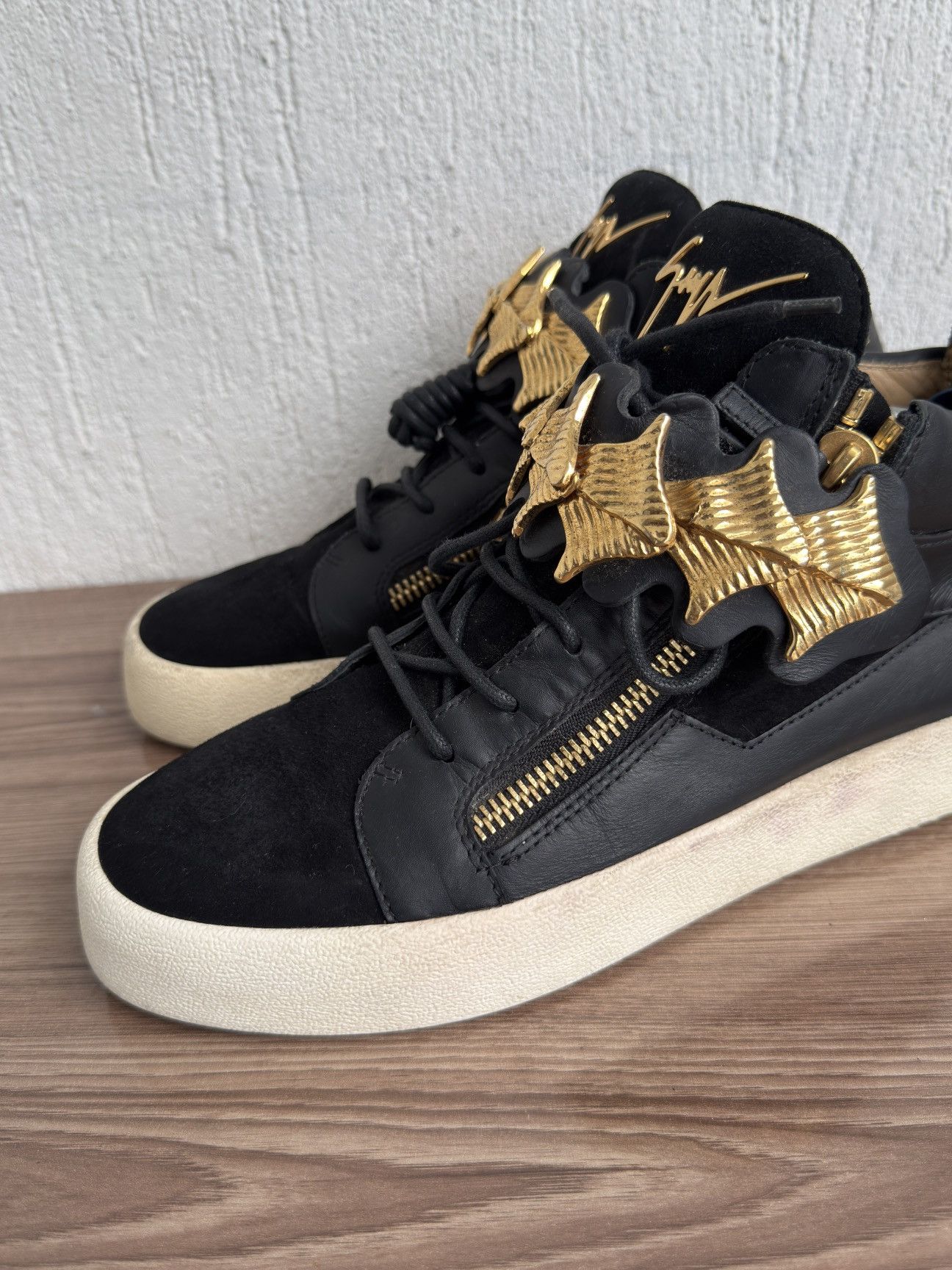 Giuseppe Zanotti Y2k😮‍💨🔥Gold strap buckle strap Sneaker Size US 10 / EU 43 - 3 Thumbnail