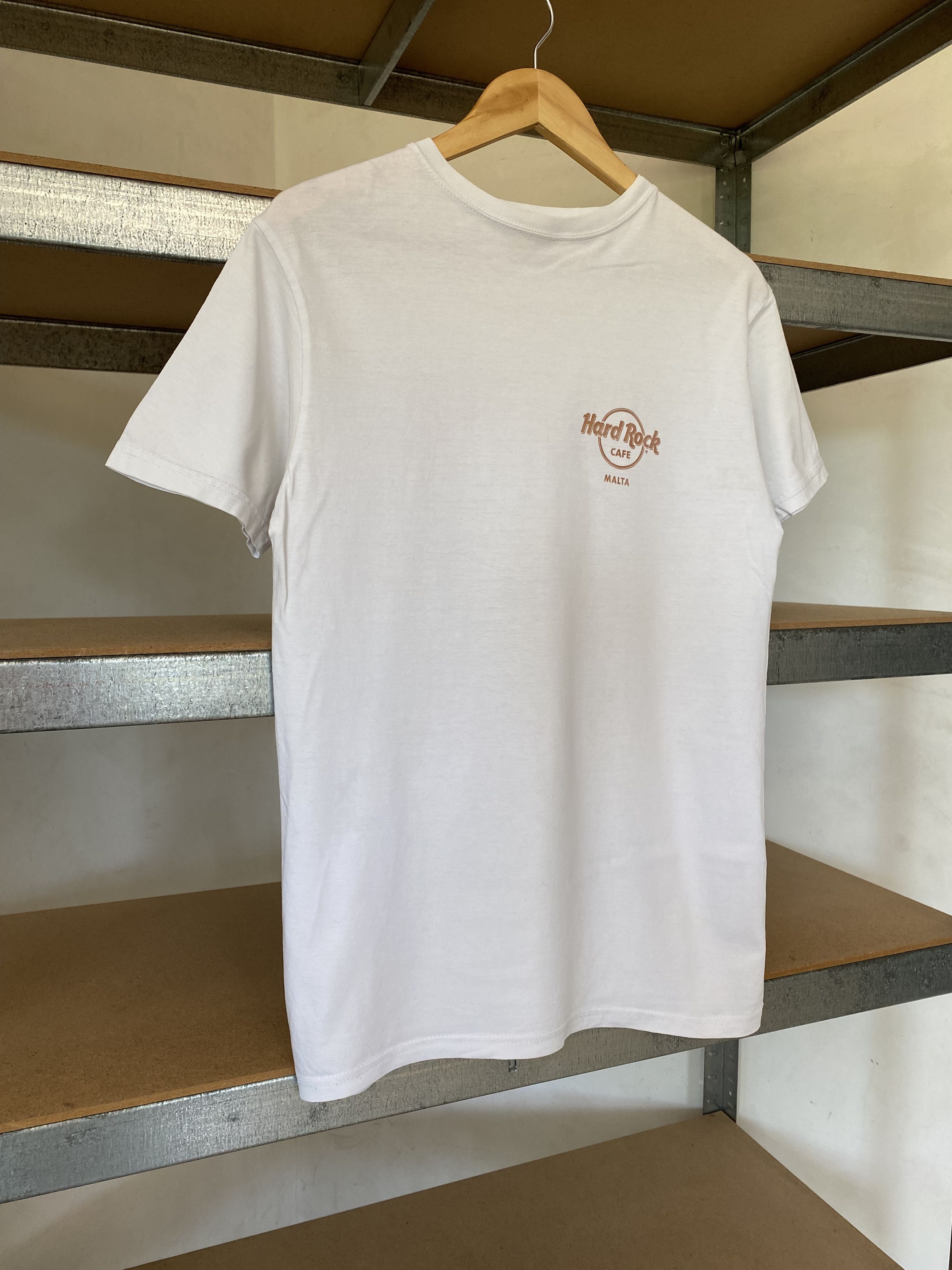 Hard Rock Cafe Hard Rock Cafe Vintage 2000s Malta White T-shirt Size US M / EU 48-50 / 2 - 3 Thumbnail