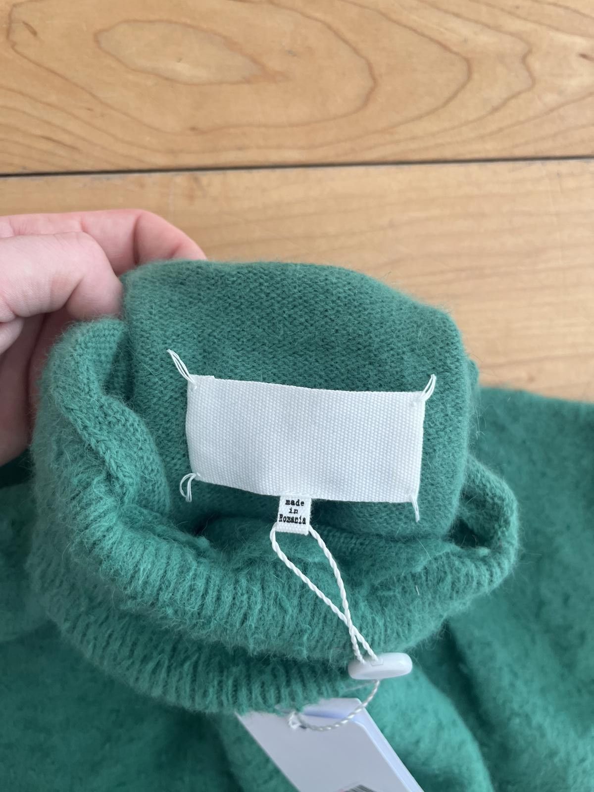 Maison Margiela NWT - Maison Margiela Angora Turtleneck Sweater Size XS / US 0-2 / IT 36-38 - 4 Thumbnail