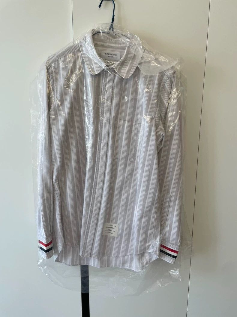 Thom Browne Thom Browne size2 Grey striped shirt Size US M / EU 48-50 / 2 - 9 Thumbnail